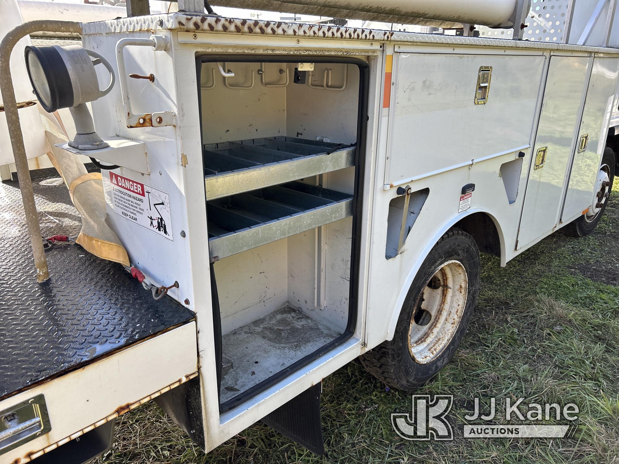 (Bellport, NY) Versalift SST37-EIH, Articulating & Telescopic Bucket Truck mounted behind cab on 201