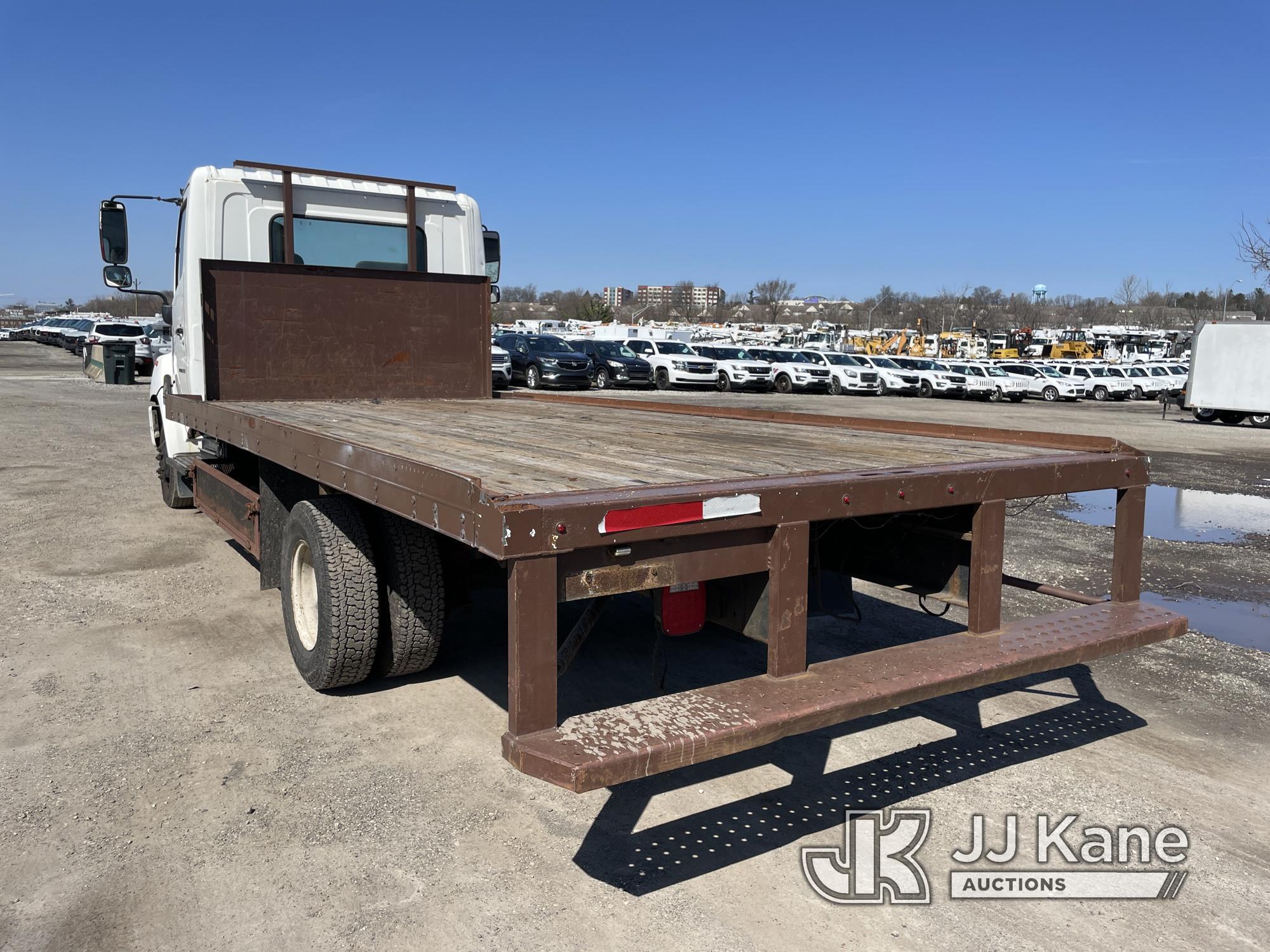 (Plymouth Meeting, PA) 2005 Hino 145 Flatbed Truck Runs & Moves, Abs Light On, Body & Rust Damage