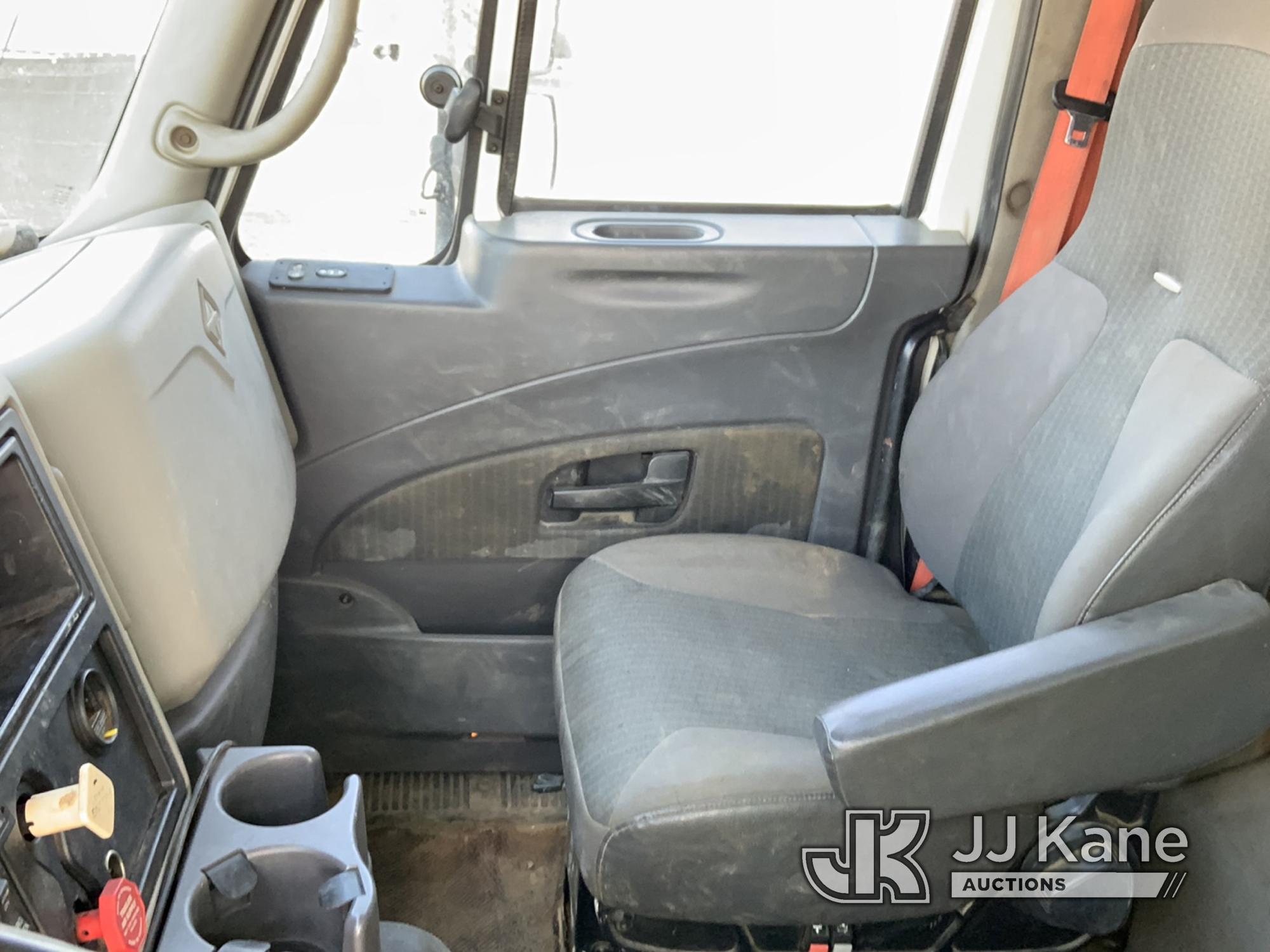 (Charlotte, MI) 2009 International 7600 Refrigerated Van Body Truck Runs, Moves, Key Broken Off In I