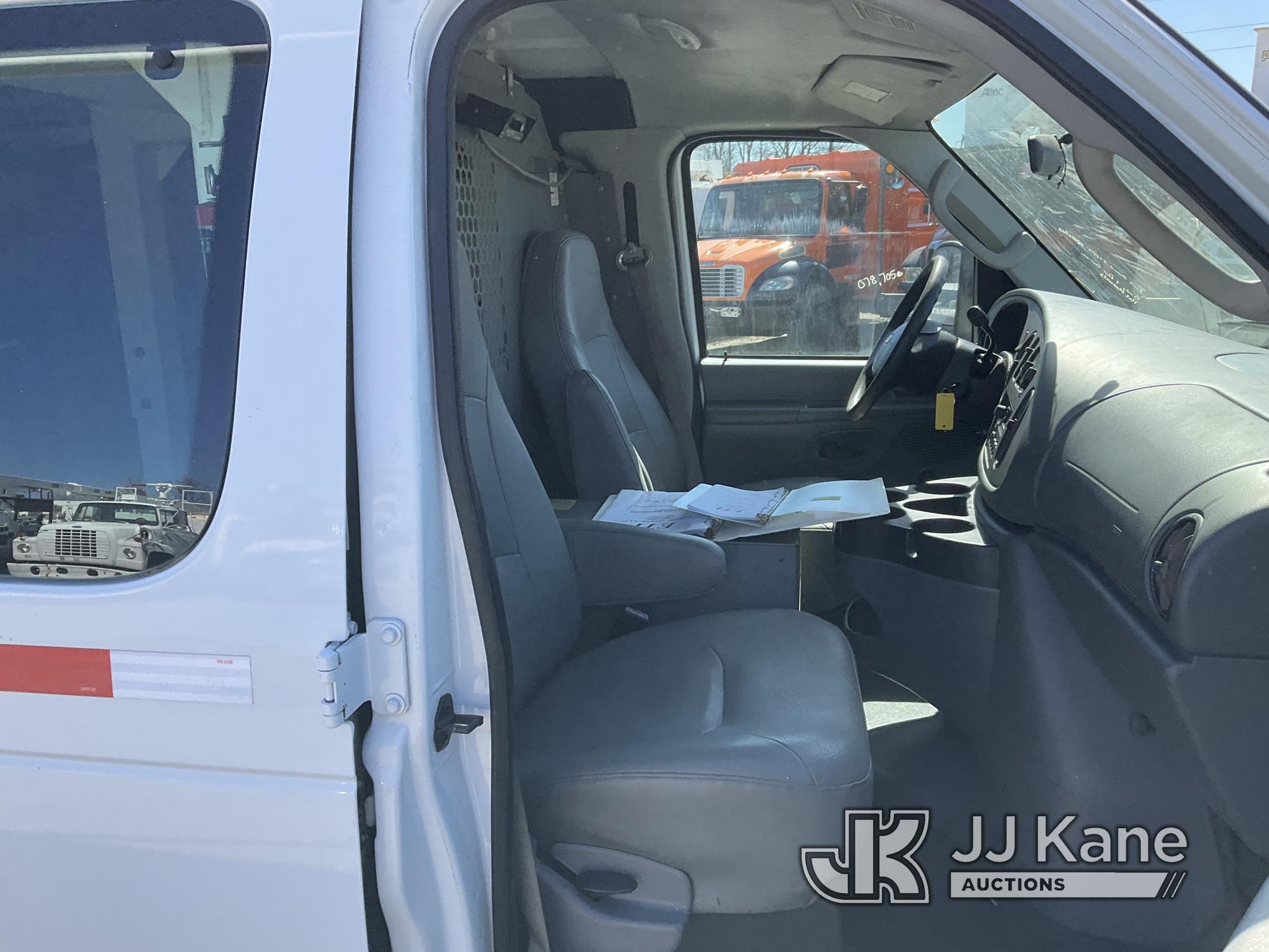 (Plymouth Meeting, PA) ETI ETT29-SNV, Telescopic Non-Insulated Bucket Van mounted on 2008 Ford E350