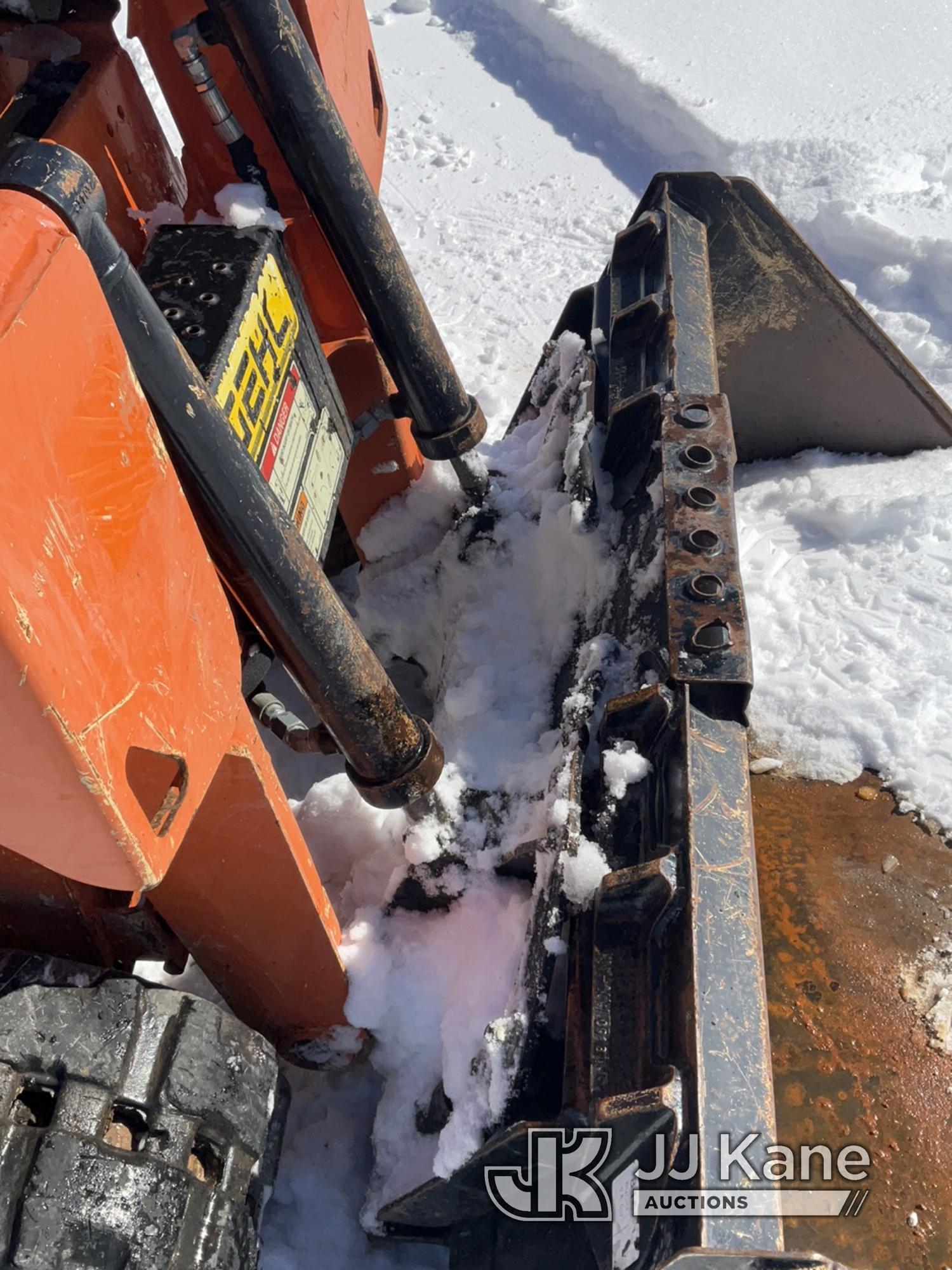 (Rome, NY) 2019 Gehl RT105 Crawler Skid Steer Loader Runs & Operates, Slight Engine Smoke