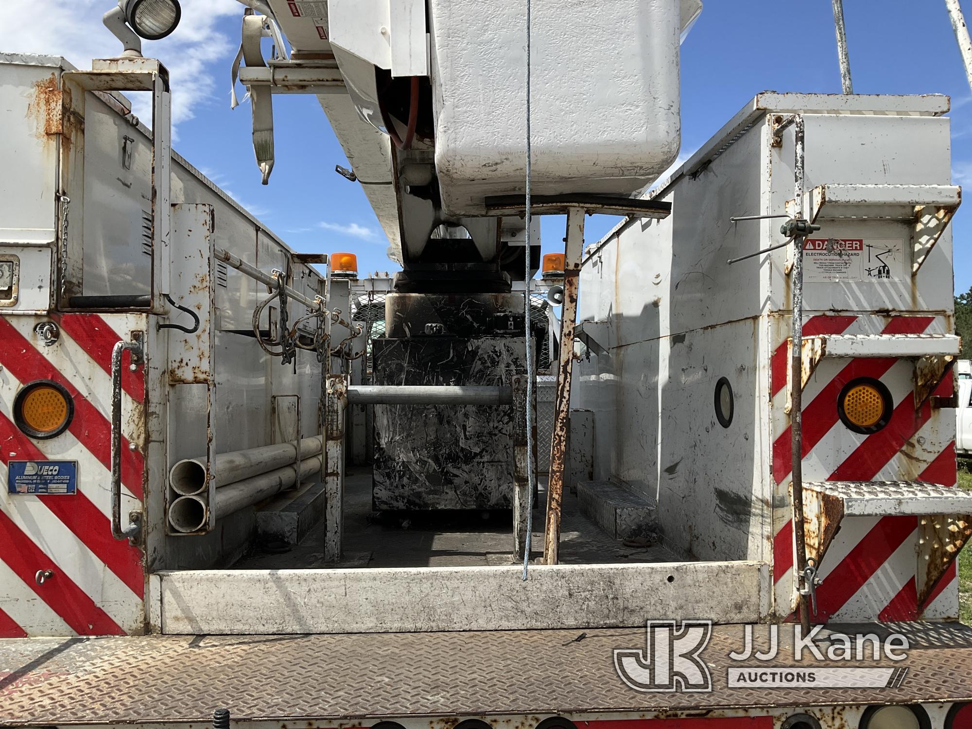 (Bellport, NY) Terex/HiRanger SC42, Over-Center Bucket Truck center mounted on 2006 Ford F750 Utilit