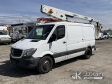 Versalift VANTEL29NE, Articulating & Telescopic Non-Insulated Bucket Truck mounted on 2015 Mercedes-