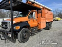 Altec LRV55, Over-Center Bucket Truck mounted on 2010 Ford F750 Chipper Dump Truck Runs & Moves, Upp