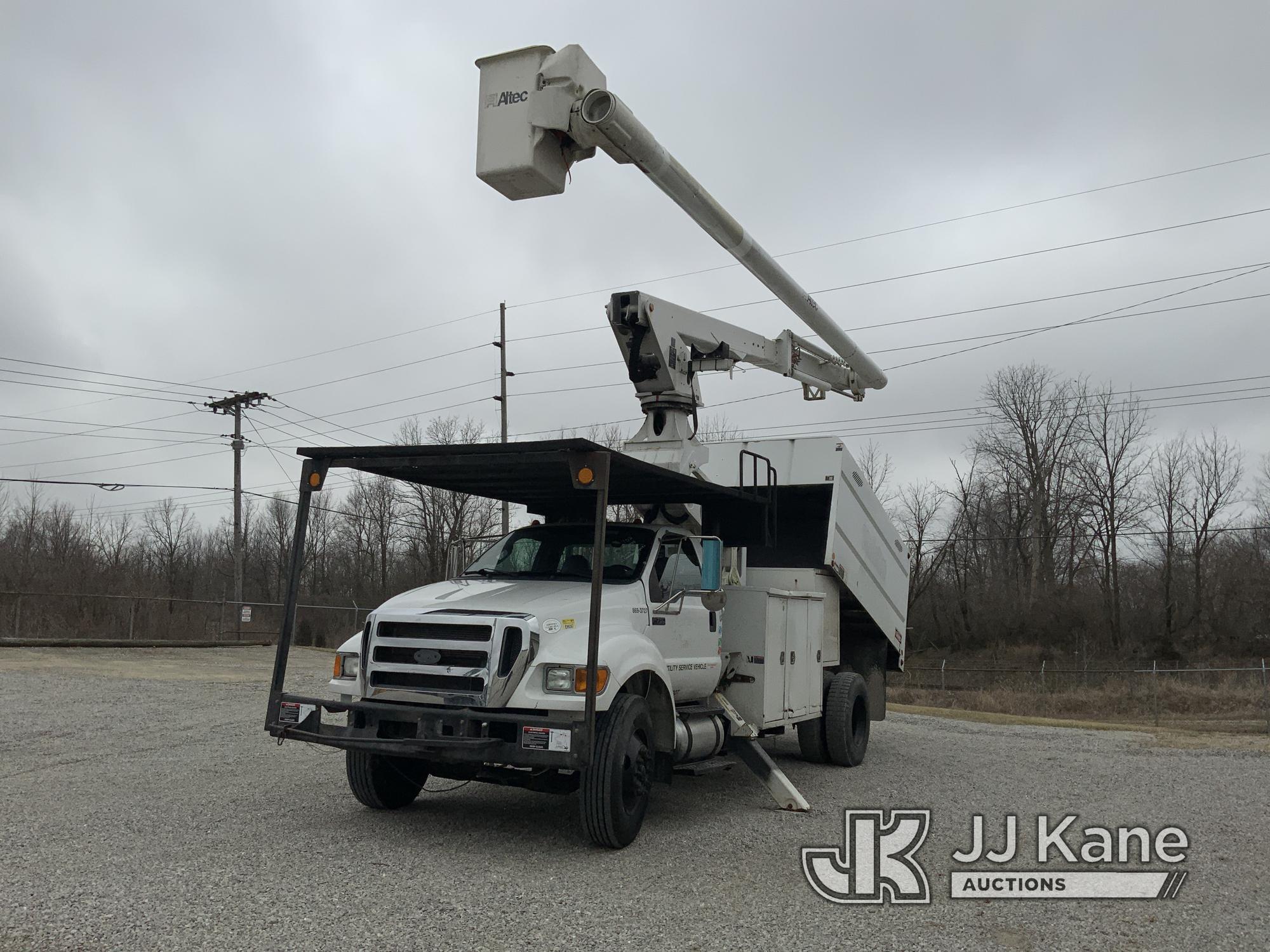 (Fort Wayne, IN) Altec LR760E70, Over-Center Elevator Bucket Truck mounted behind cab on 2013 Ford F