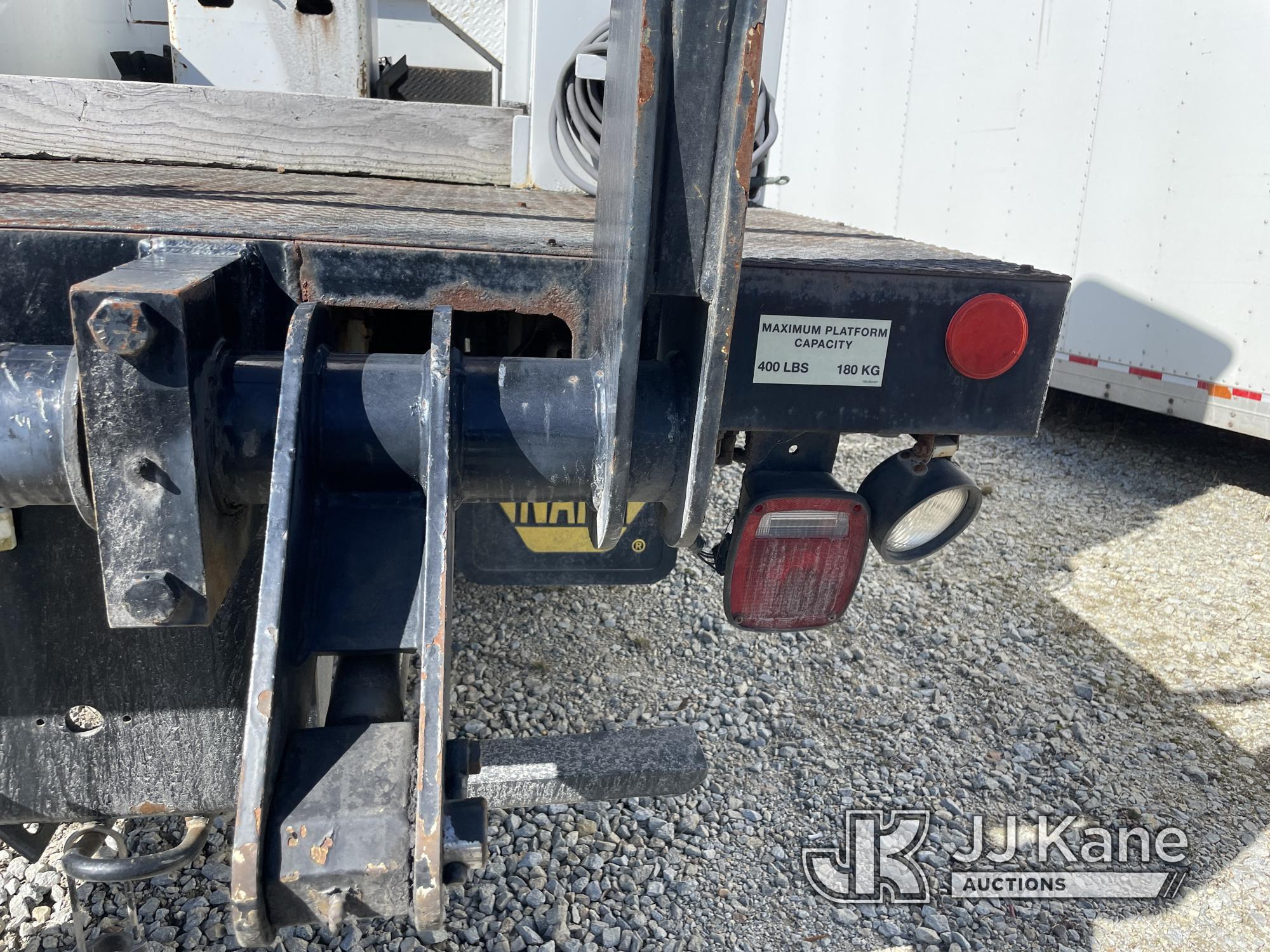 (Shrewsbury, MA) Posi Plus 200-42-A, Bucket Truck rear mounted on 2000 GMC C7500 Utility Truck Not R