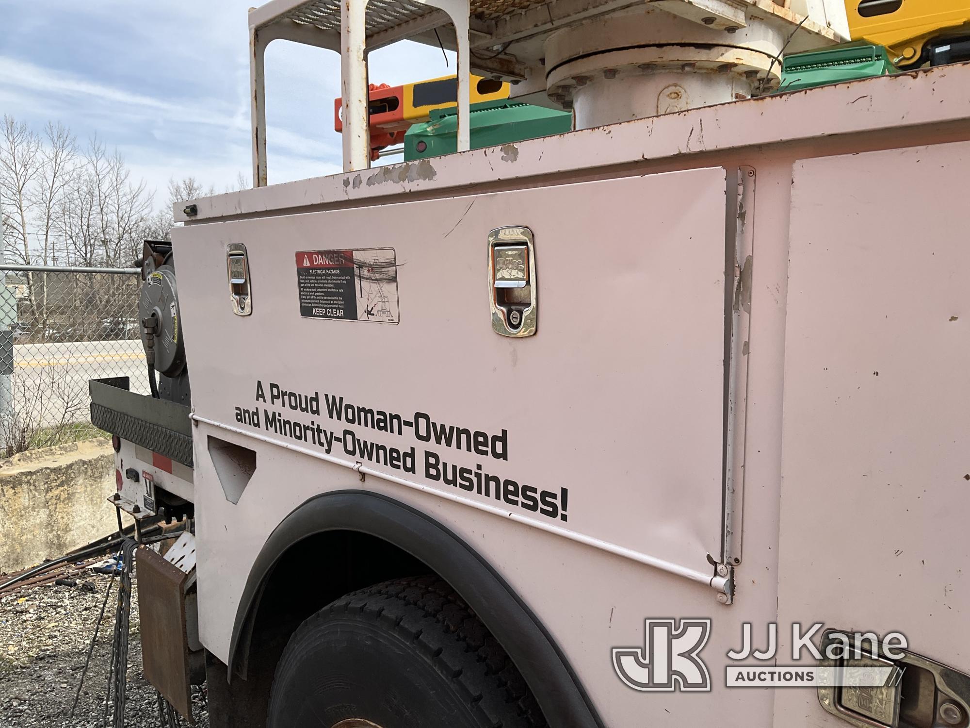 (Plymouth Meeting, PA) Altec DC47-TR, Digger Derrick rear mounted on 2012 International Durastar 430