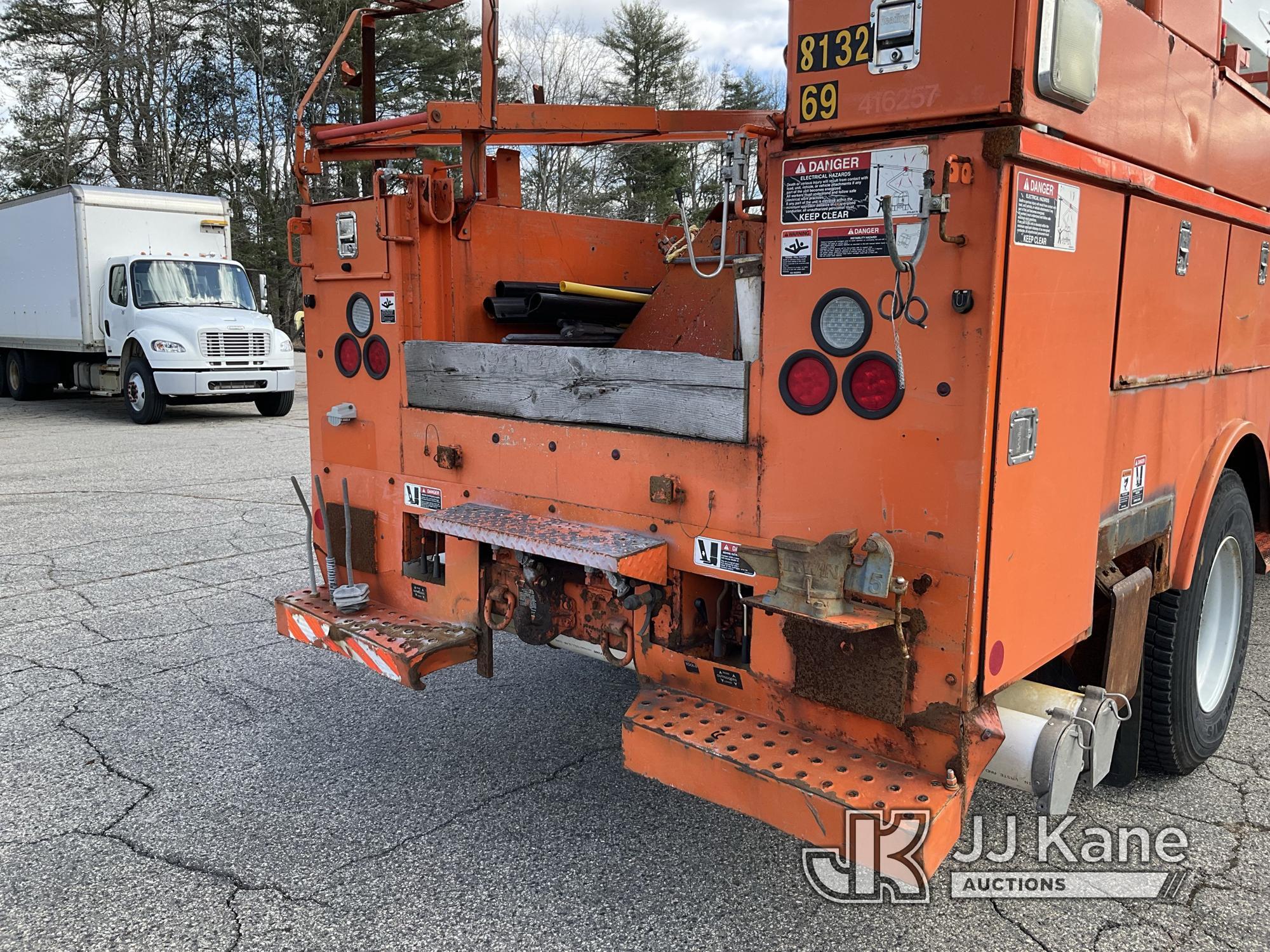 (Wells, ME) Altec AM50-MH, Over-Center Material Handling Bucket Truck rear mounted on 2009 Freightli