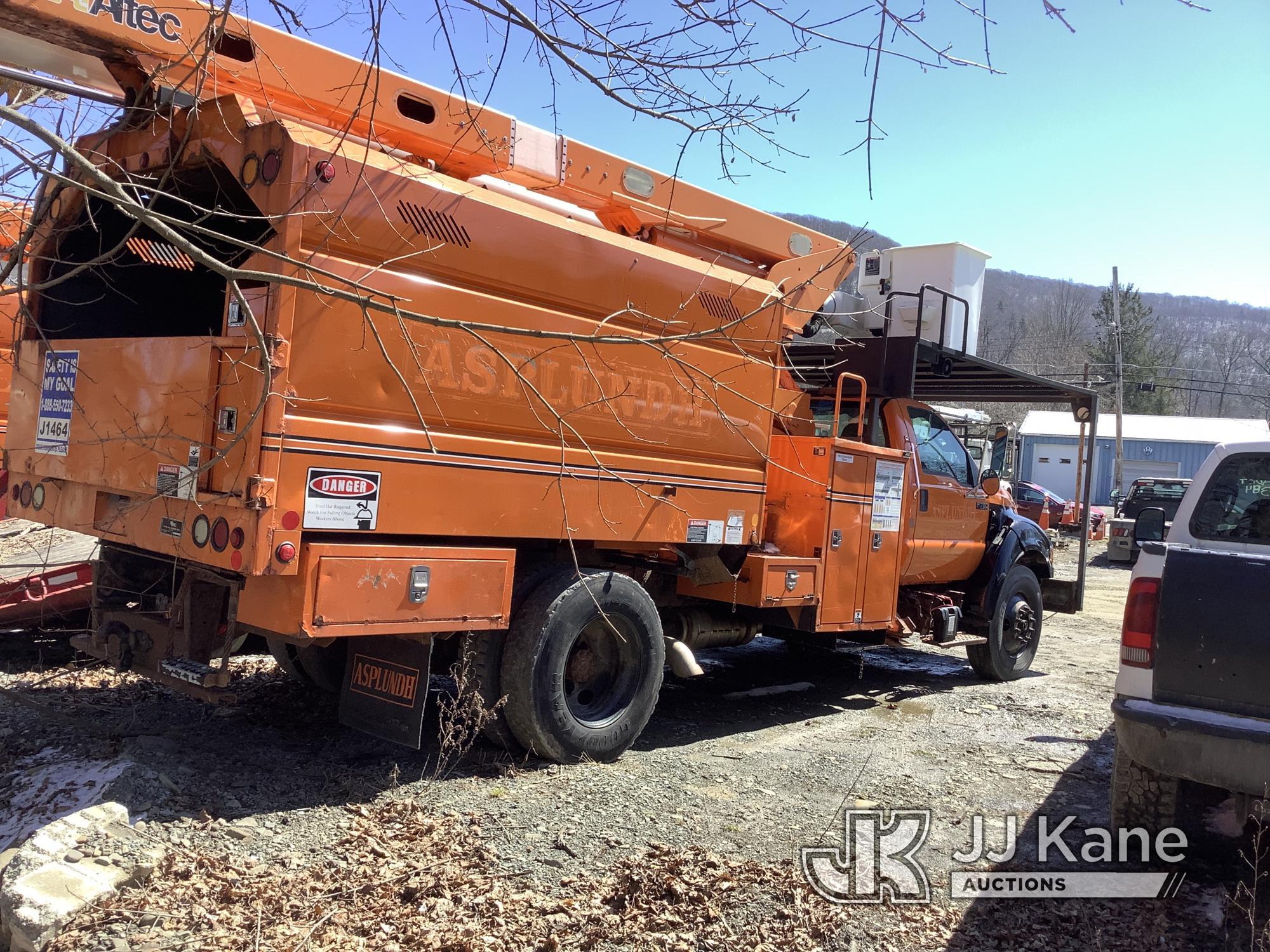 (Deposit, NY) Altec LR760E70, Over-Center Elevator Bucket Truck mounted behind cab on 2013 Ford F750