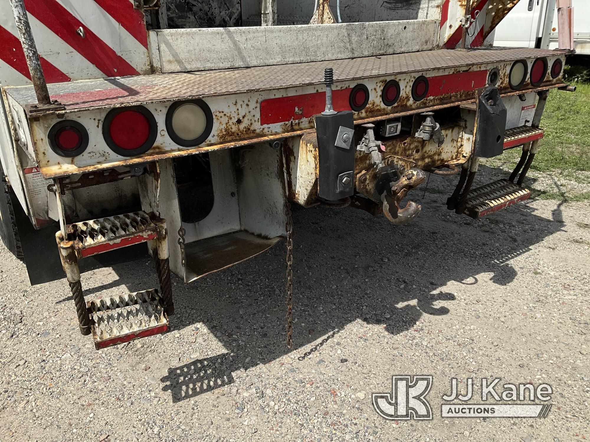 (Bellport, NY) Terex/HiRanger SC42, Over-Center Bucket Truck center mounted on 2006 Ford F750 Utilit