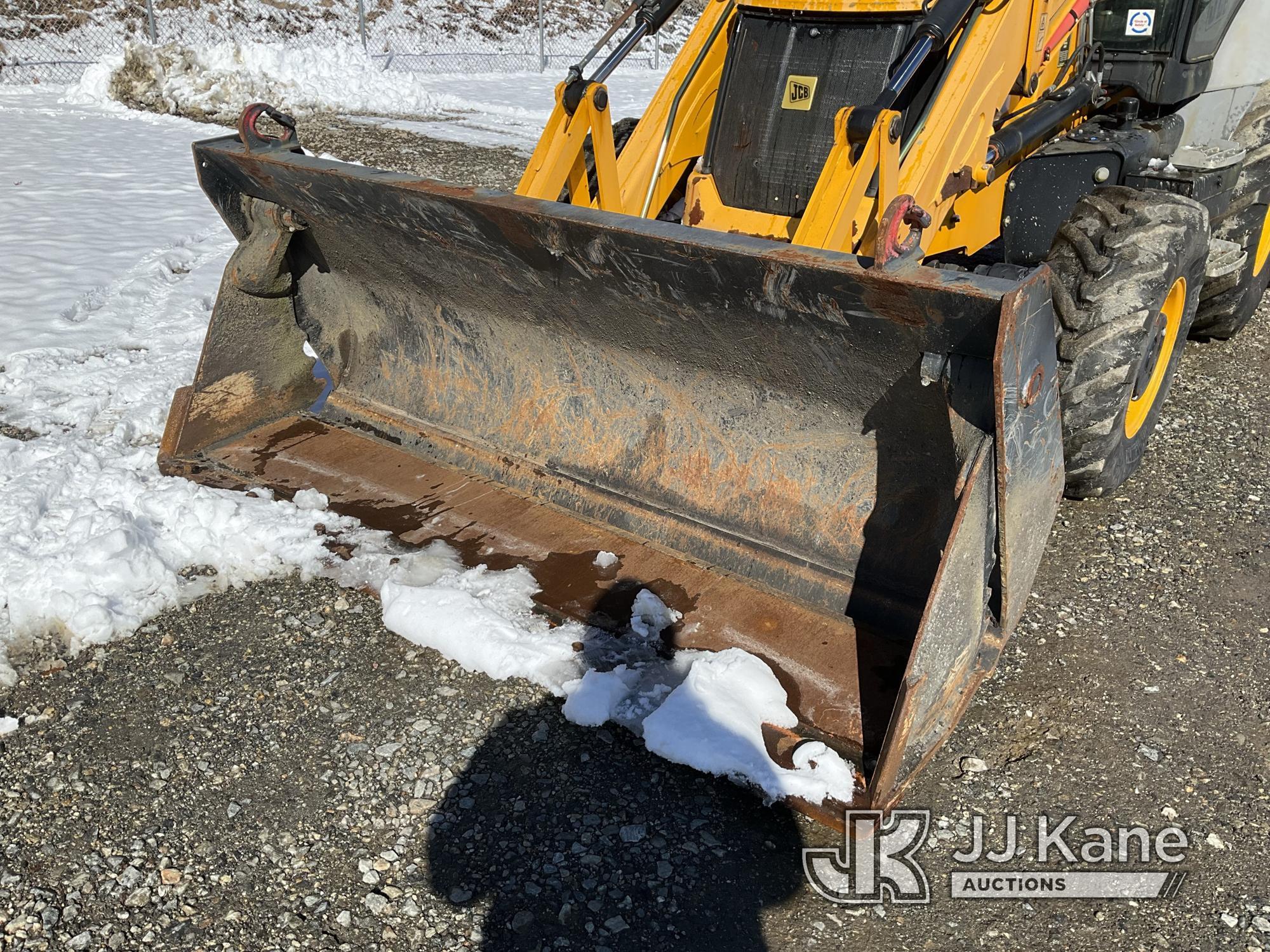 (Shrewsbury, MA) 2016 JCB 3CX-14 4x4 Tractor Loader Backhoe Runs, Moves & Operates