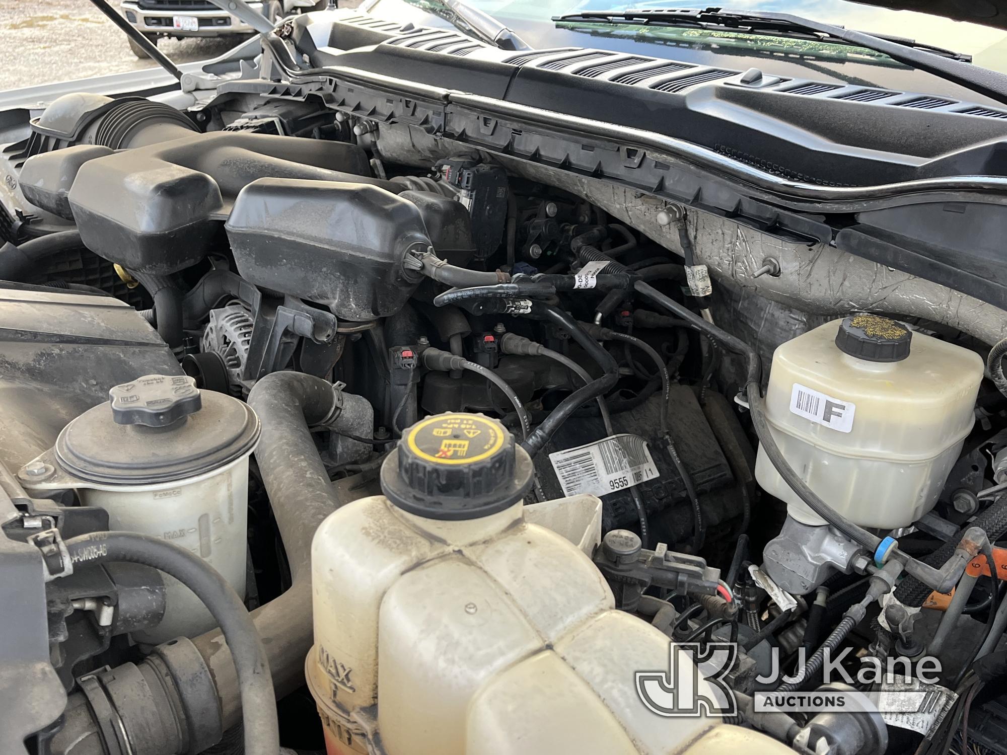 (Houston, PA) 2017 Ford F350 4x4 Flatbed Truck Runs & Moves) (Check Engine Light On, Rust Damage