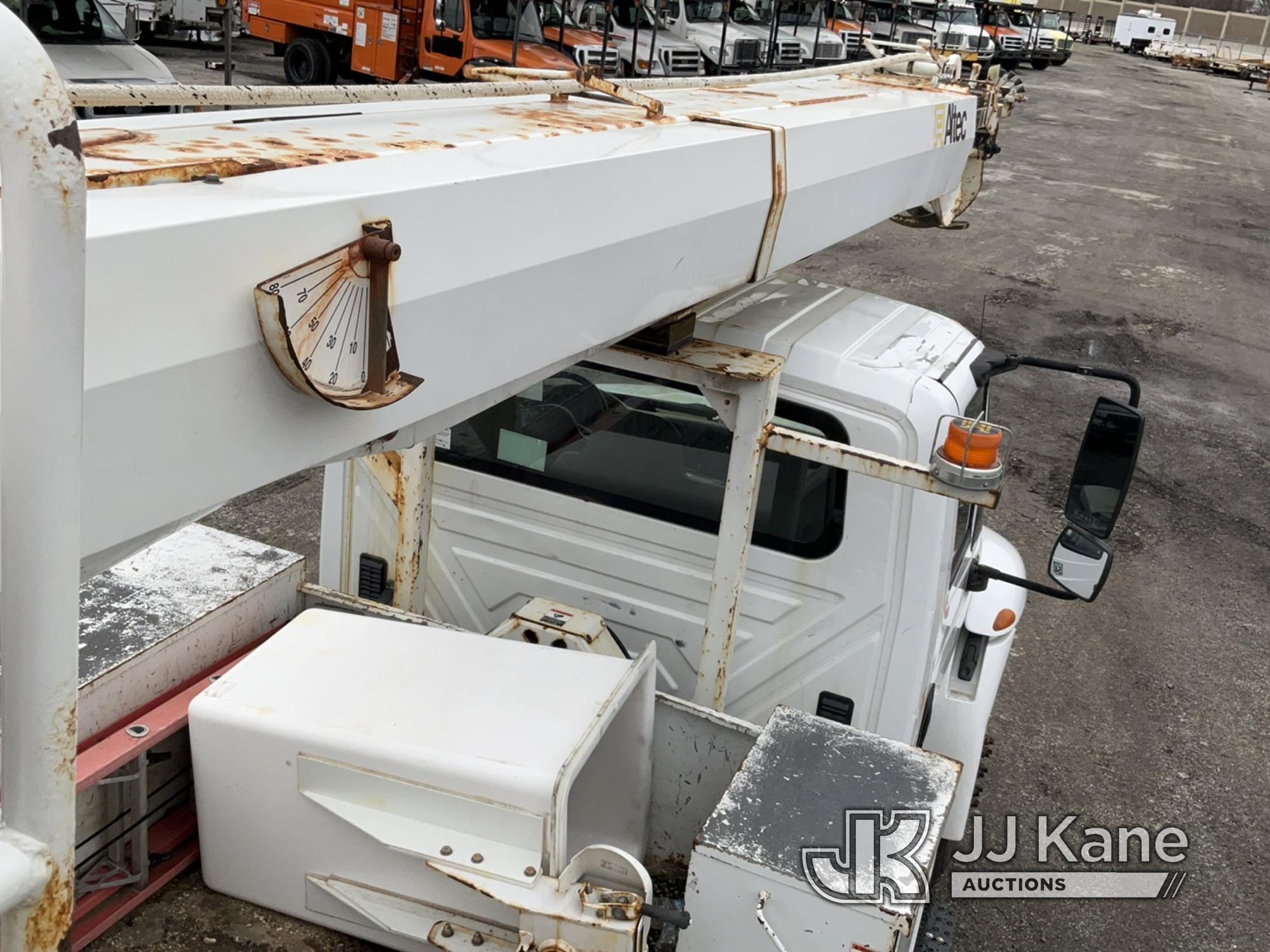 (Plymouth Meeting, PA) Altec DM47B-TR, Digger Derrick rear mounted on 2016 International 4300 Utilit