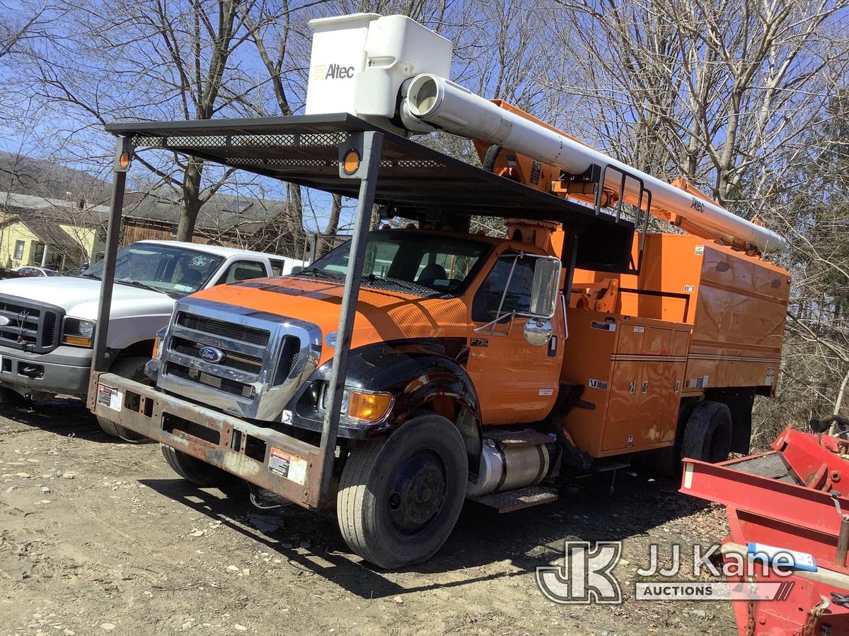 (Deposit, NY) Altec LR760E70, Over-Center Elevator Bucket Truck mounted behind cab on 2013 Ford F750