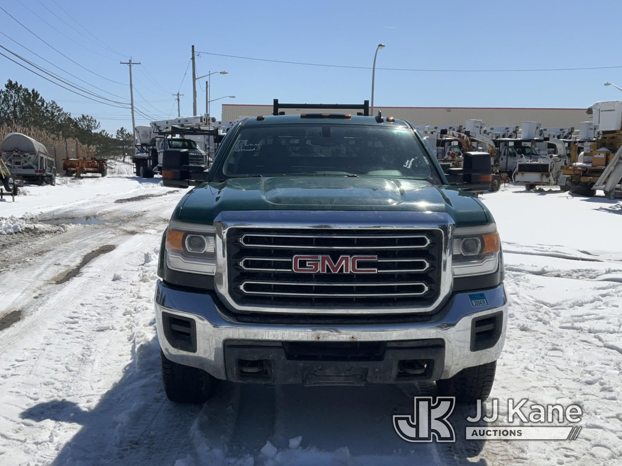 (Rome, NY) 2018 GMC Sierra 3500HD 4x4 Crew-Cab Service Truck Runs & Moves, Body & Rust Damage