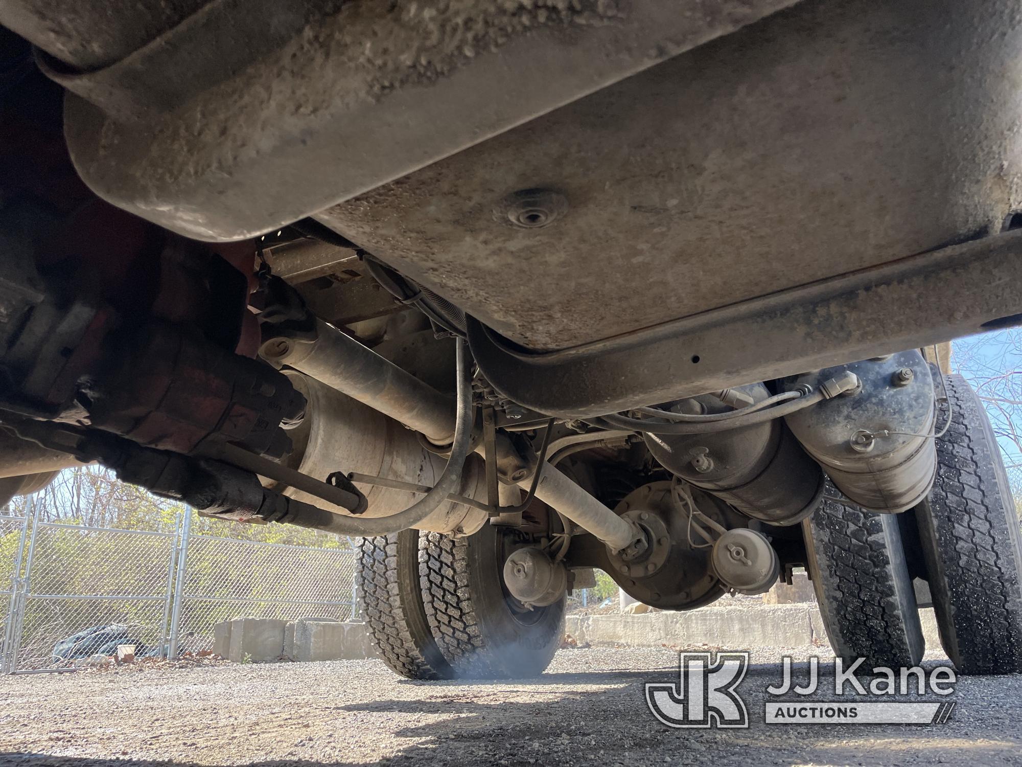 (Plymouth Meeting, PA) 2005 International 4400 Dump Truck Runs Moves & Dump Operates, Body & Rust Da