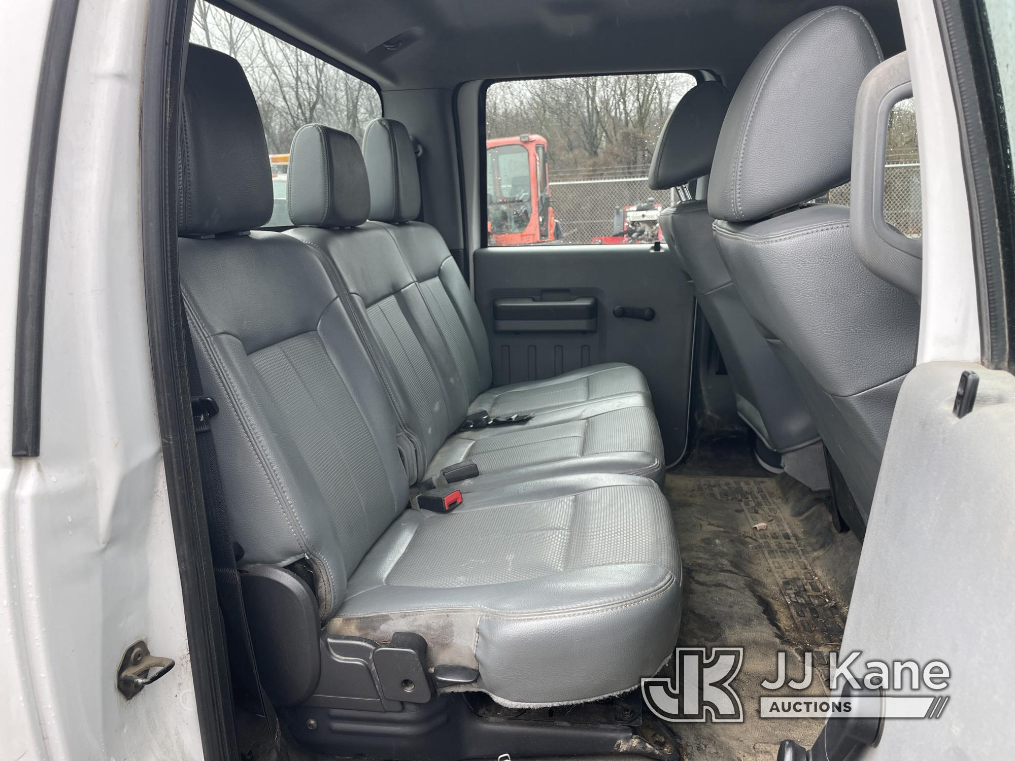 (Plymouth Meeting, PA) 2016 Ford F250 4x4 Crew-Cab Service Truck Runs & Moves, Body& Rust Damage