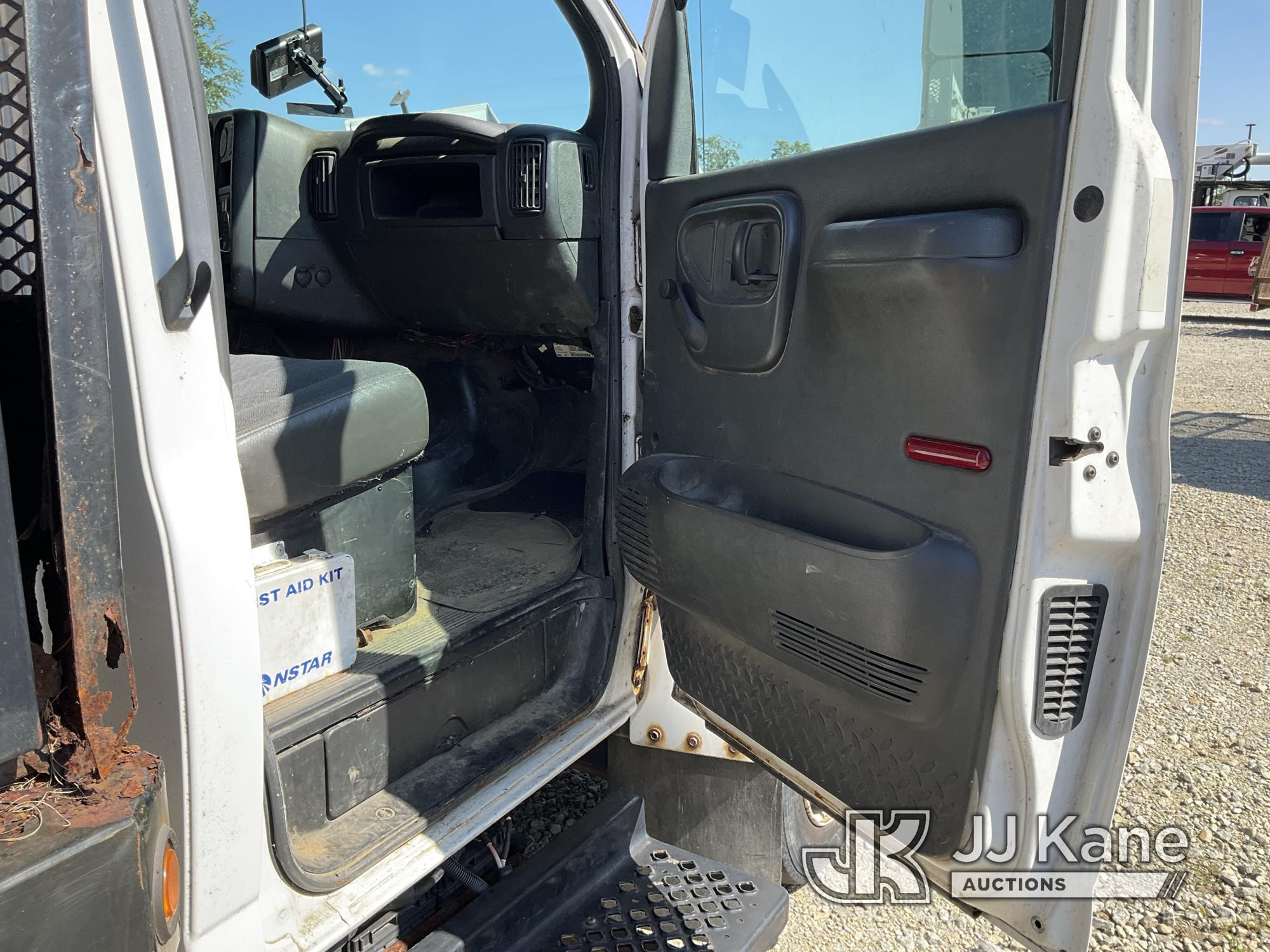 (Shrewsbury, MA) 2006 Chevrolet C4500 Flatbed Truck Not Running, Cranks, Drivetrain & Crane Conditio