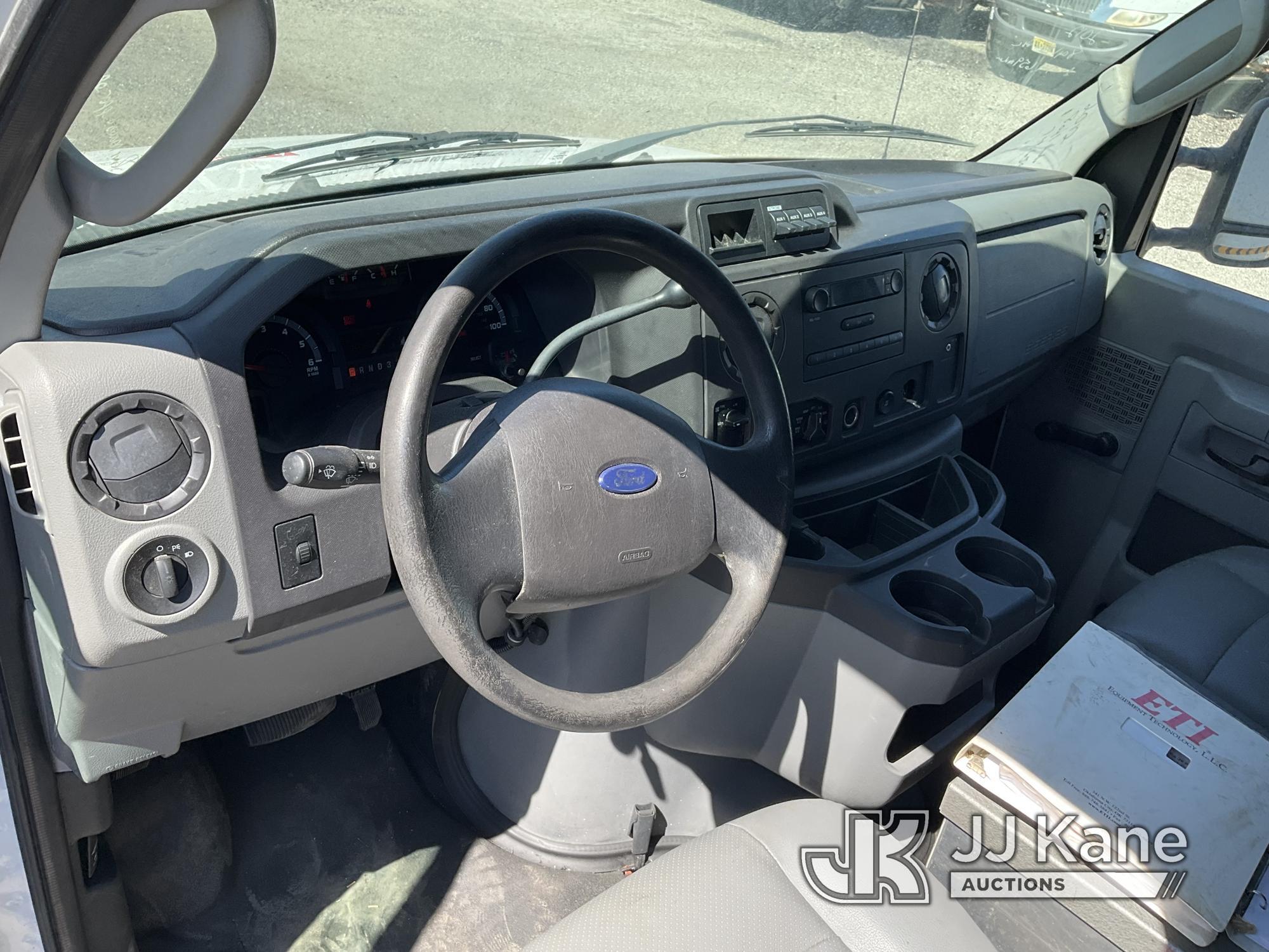 (Plymouth Meeting, PA) ETI ETT29-SNV, Telescopic Non-Insulated Bucket Van mounted on 2012 Ford E350