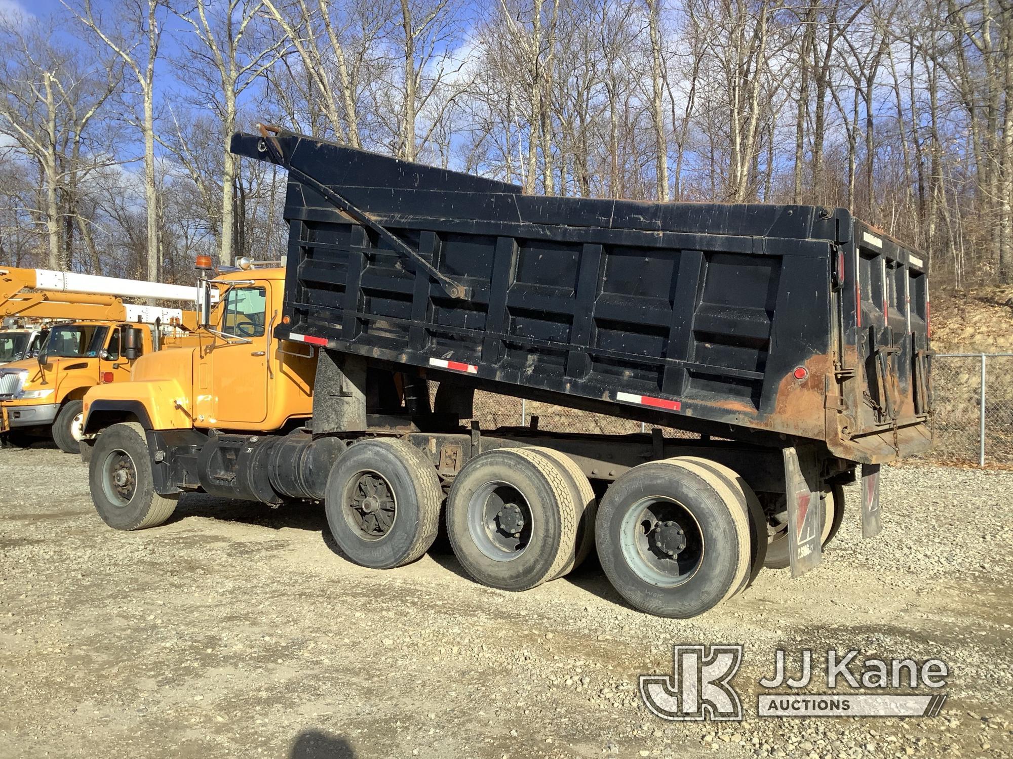 (Shrewsbury, MA) 1999 Mack RD690S T/A Dump Truck Runs, Moves & Dump Operates) (Rust Damage