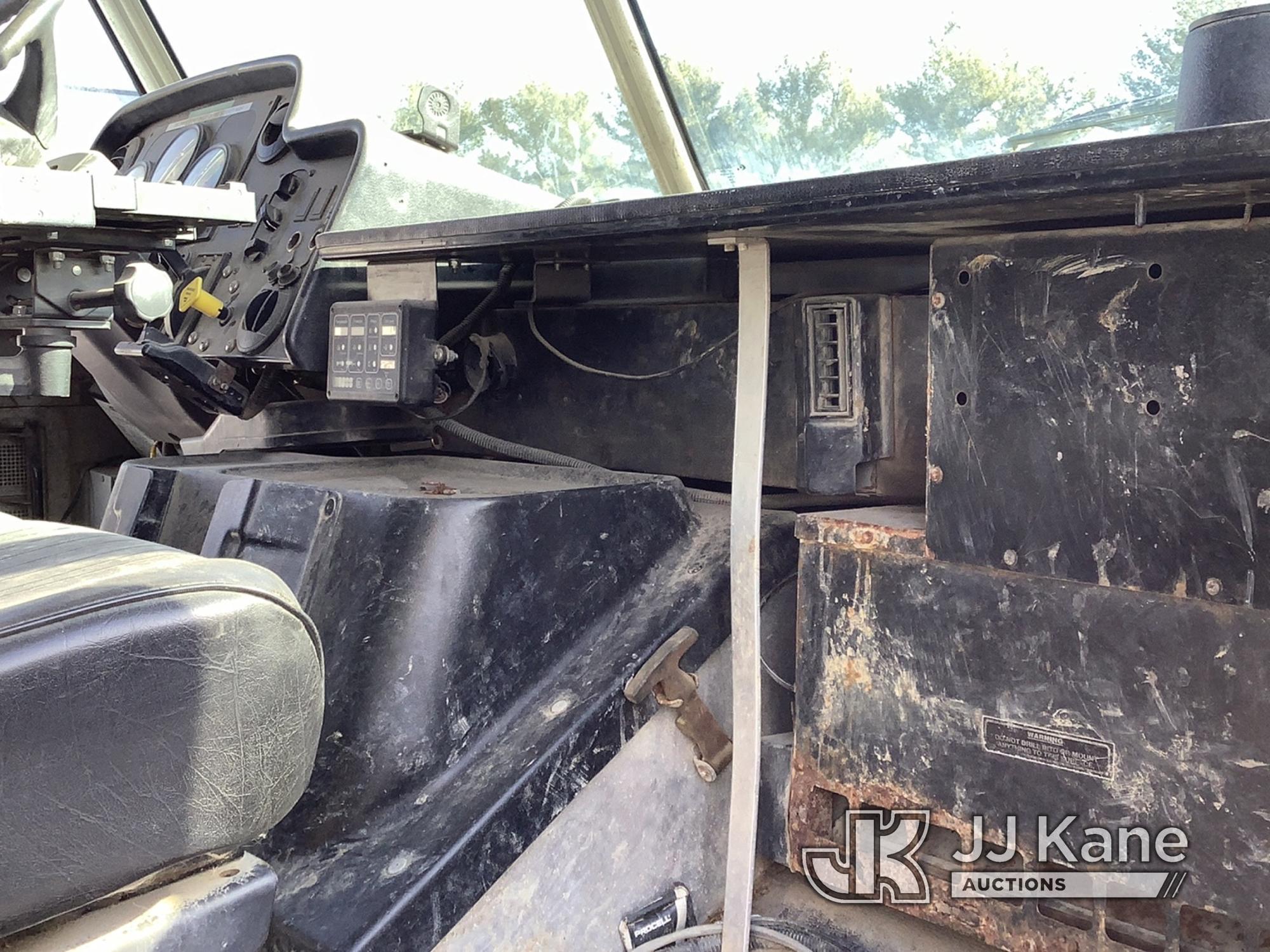 (Frederick, MD) 2006 Freightliner MT55 Van Body/Air Compressor Truck, 25 Ft Long With 15 In Front Bu