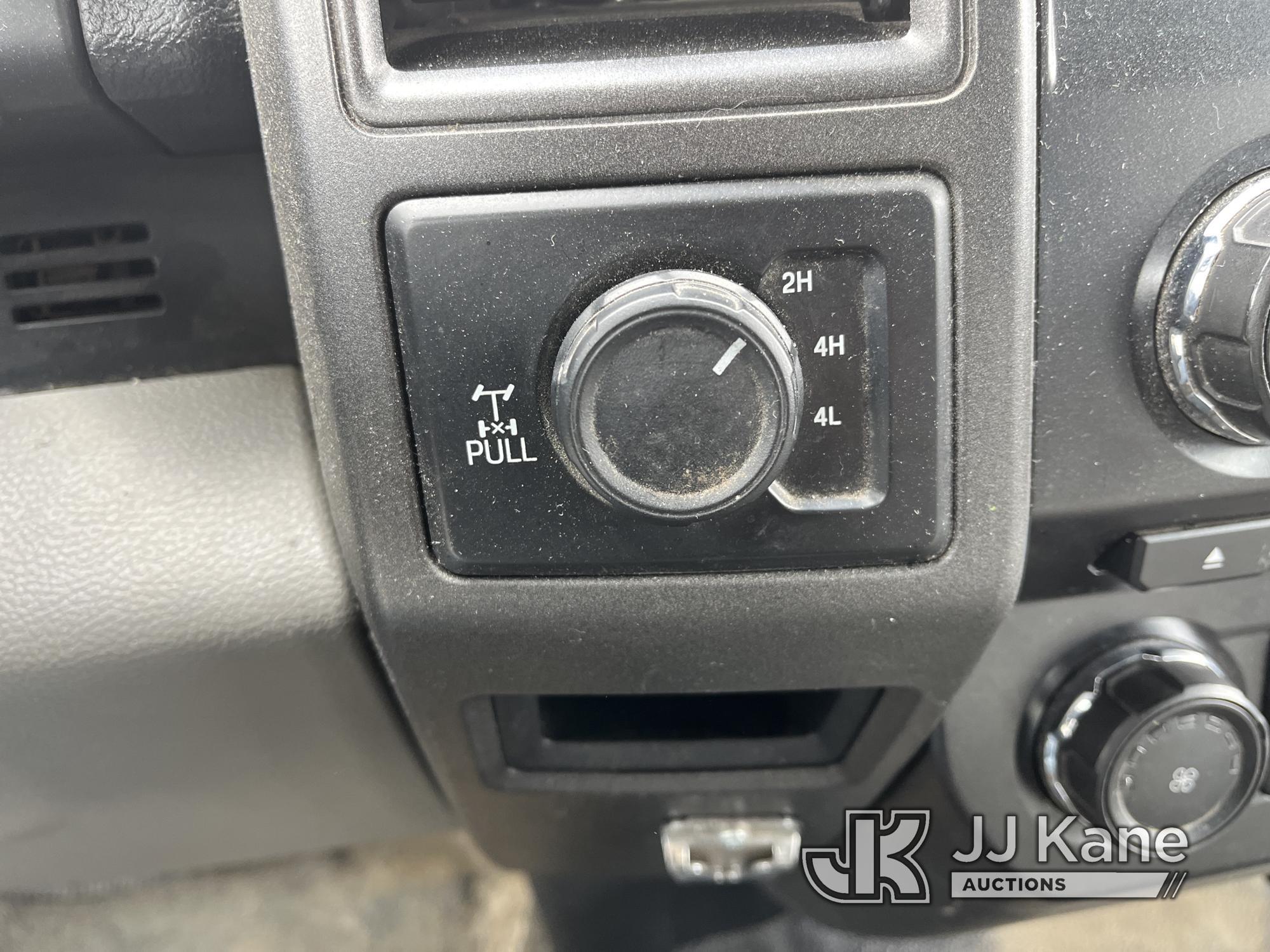 (Smock, PA) 2018 Ford F250 4x4 Extended-Cab Enclosed Service Truck Runs & Moves, Rust Damage