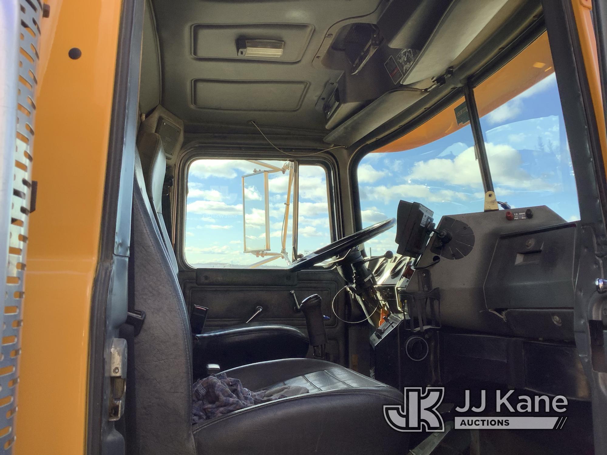 (Shrewsbury, MA) 1999 Mack RD690S T/A Dump Truck Runs, Moves & Dump Operates) (Rust Damage