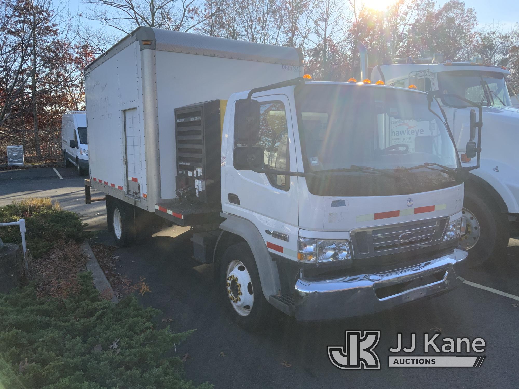 (Hauppauge, NY) 2007 Ford LCF550 Van Body Truck