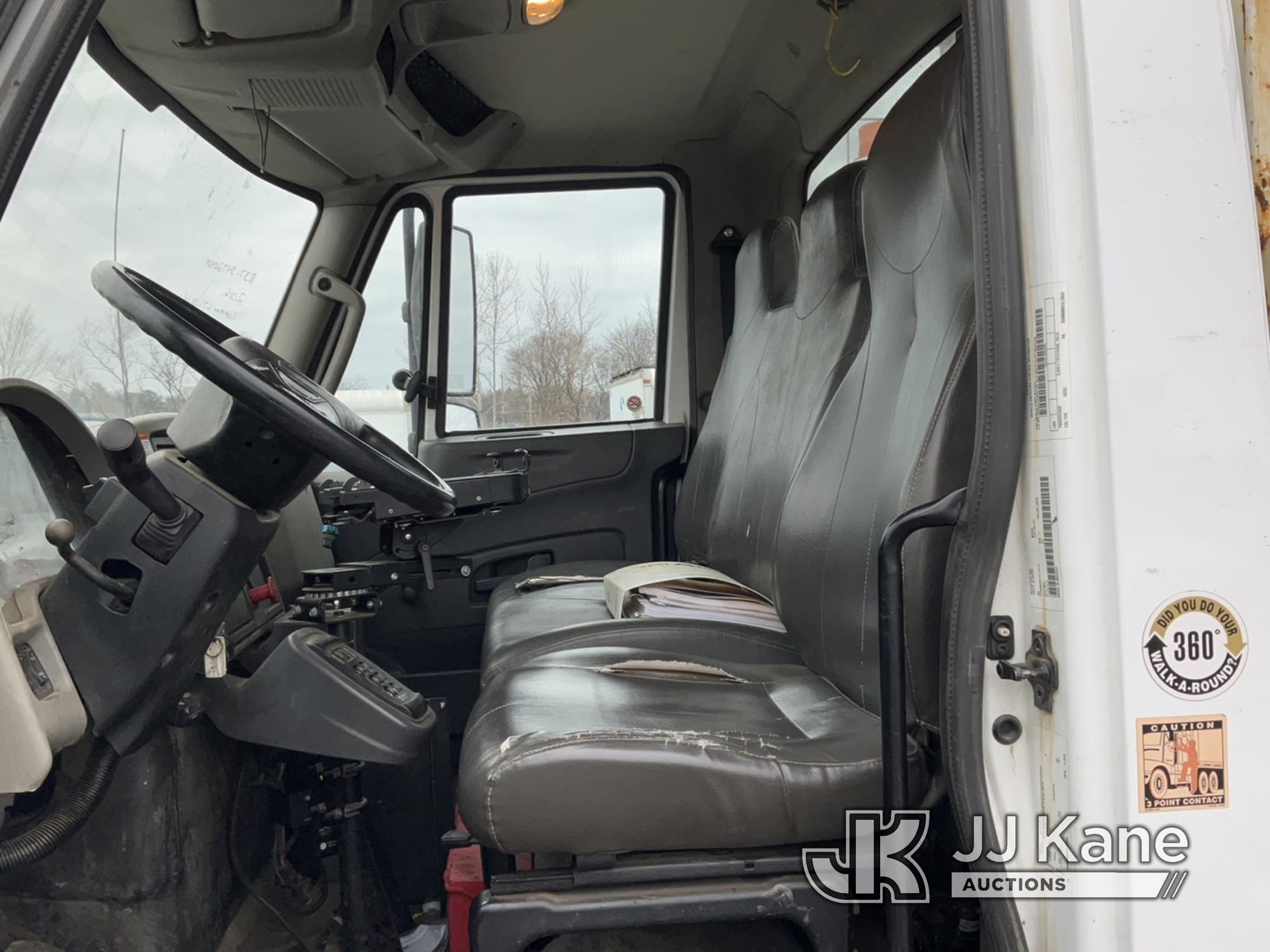 (Plymouth Meeting, PA) Altec DM47B-TR, Digger Derrick rear mounted on 2016 International 4300 Utilit