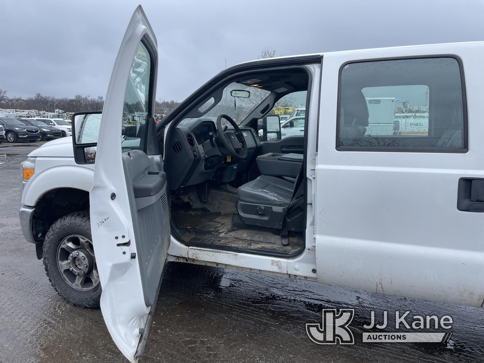 (Plymouth Meeting, PA) 2016 Ford F250 4x4 Crew-Cab Service Truck Runs & Moves, Body& Rust Damage