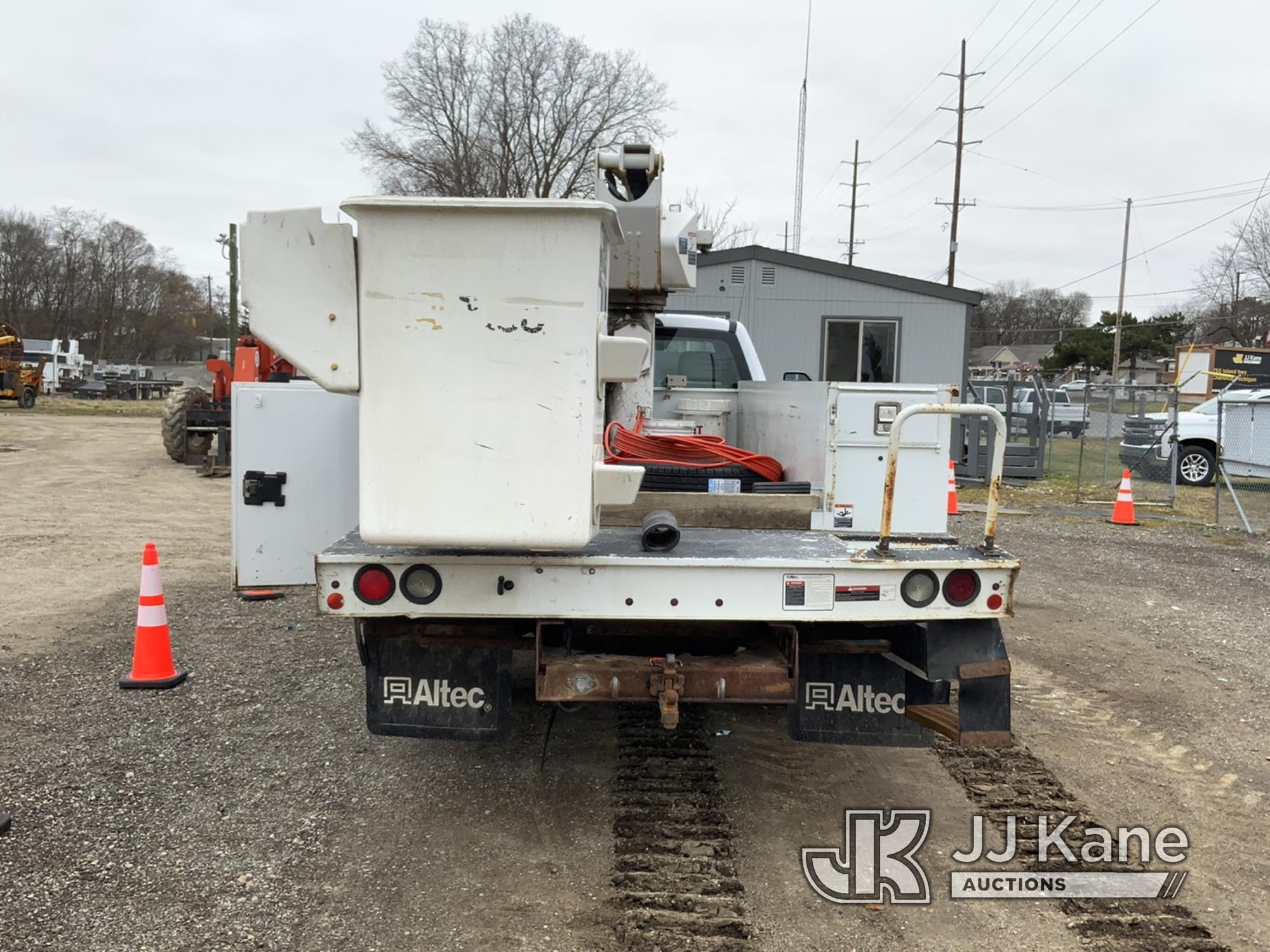 (Charlotte, MI) Altec AT40G, Articulating & Telescopic Bucket Truck mounted behind cab on 2017 Ford