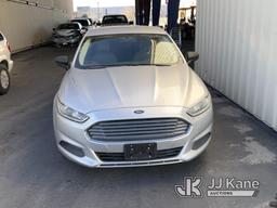 (Jurupa Valley, CA) 2013 Ford Fusion 4-Door Sedan Runs & Moves