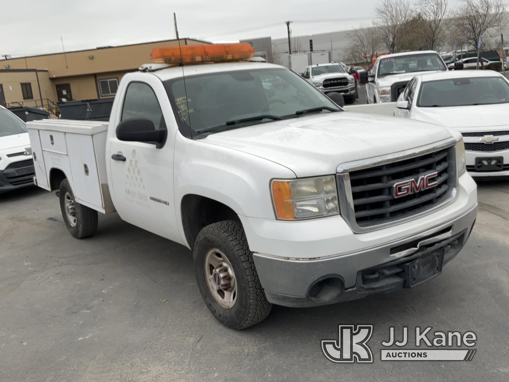 (Jurupa Valley, CA) 2010 GMC Sierra 2500HD Service Truck Runs & Moves