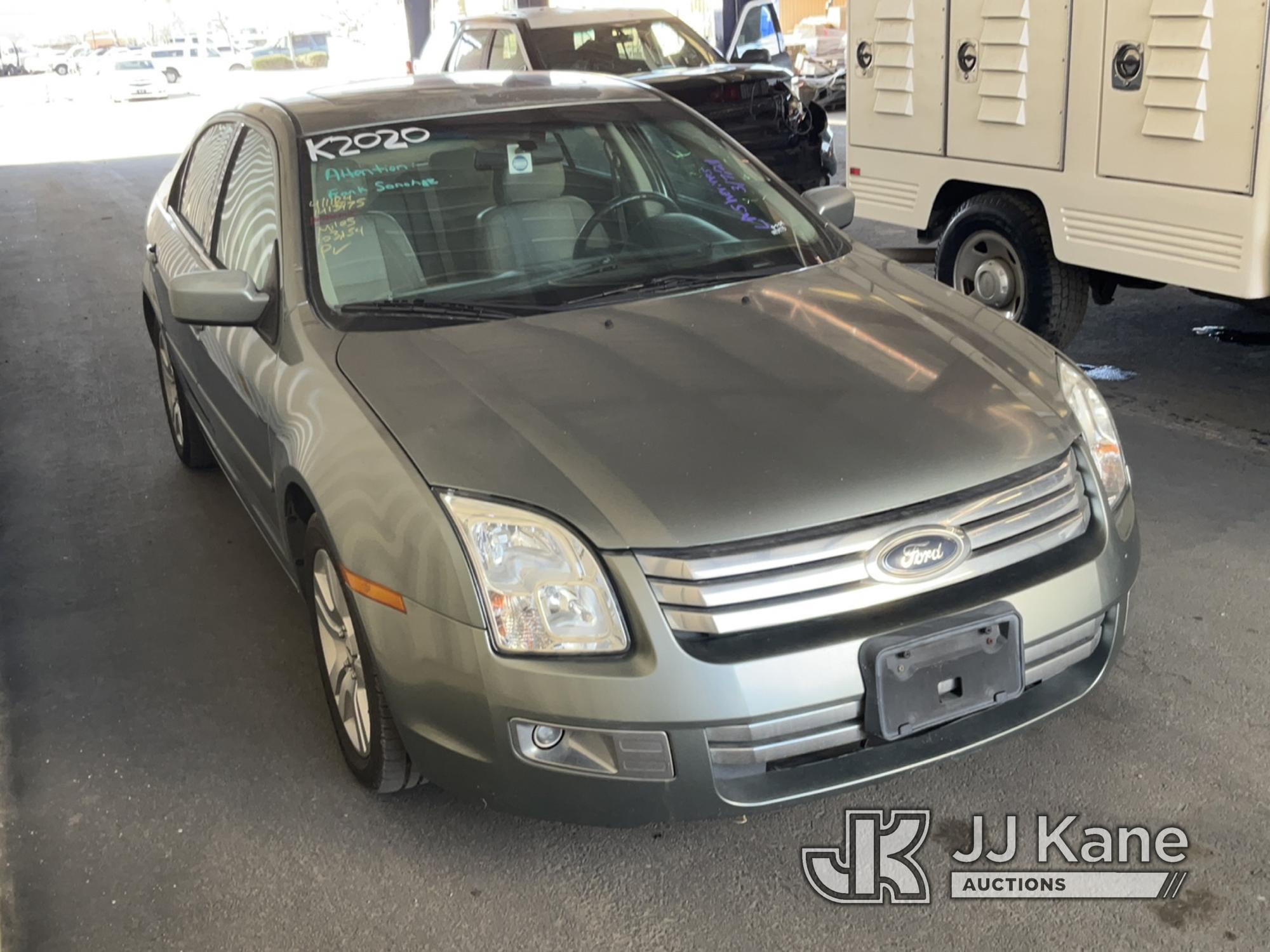 (Jurupa Valley, CA) 2006 Ford Fusion 4-Door Sedan Runs & Moves, Air Bag Light Is On