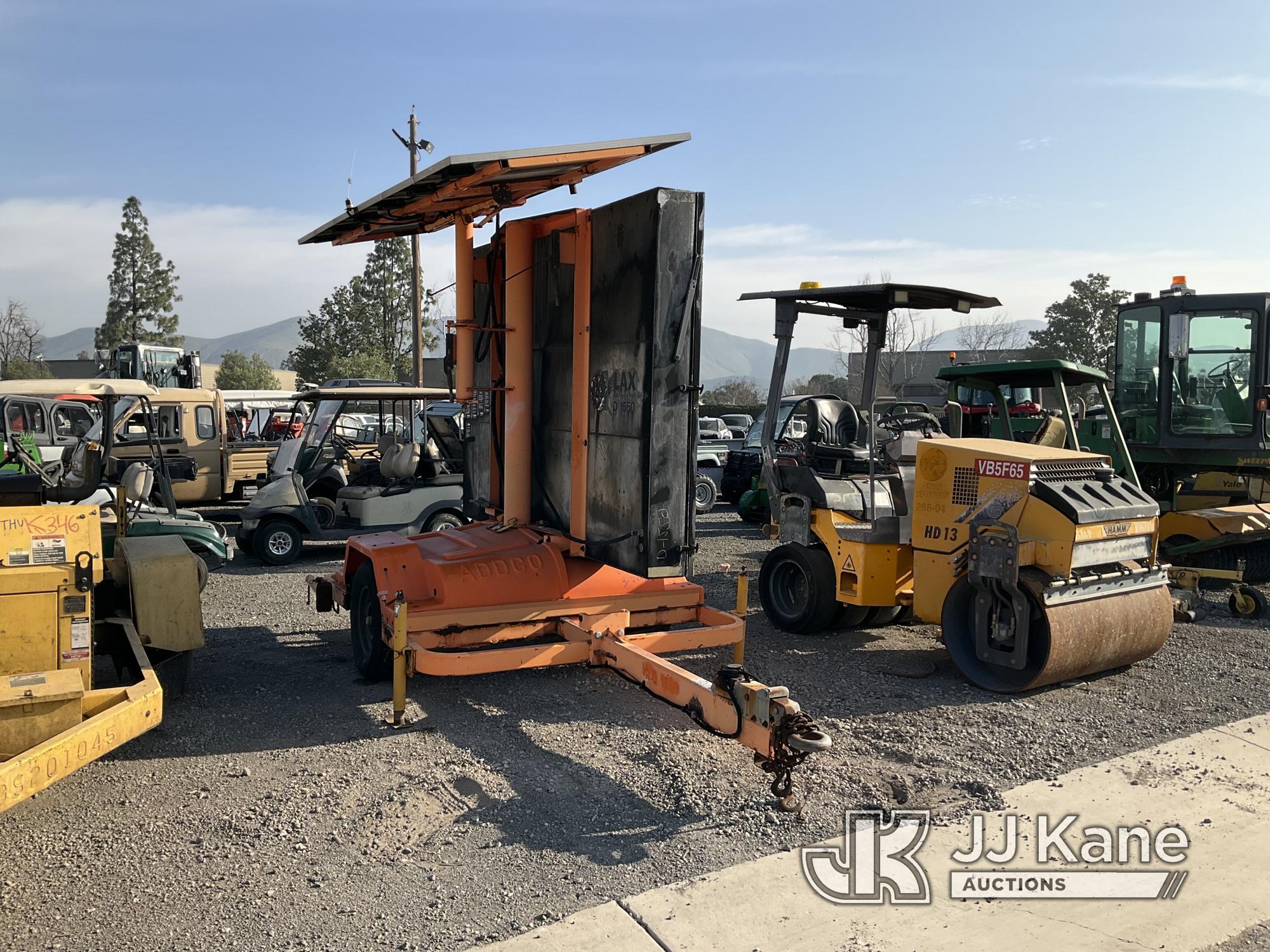 (Jurupa Valley, CA) 2000 Unknown Message Sign Portable Message Board, DH 1200 MESSAGE BOARD Does Not