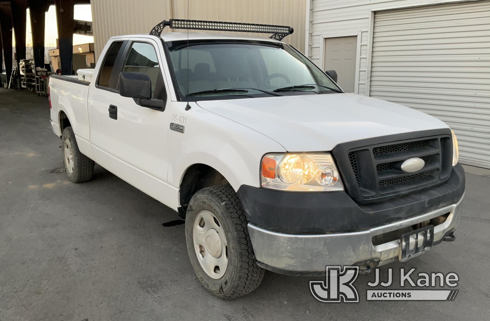 (Jurupa Valley, CA) 2006 Ford F150 4x4 Extended-Cab Pickup Truck Runs, Bad Brakes, Must Be Towed, Mi