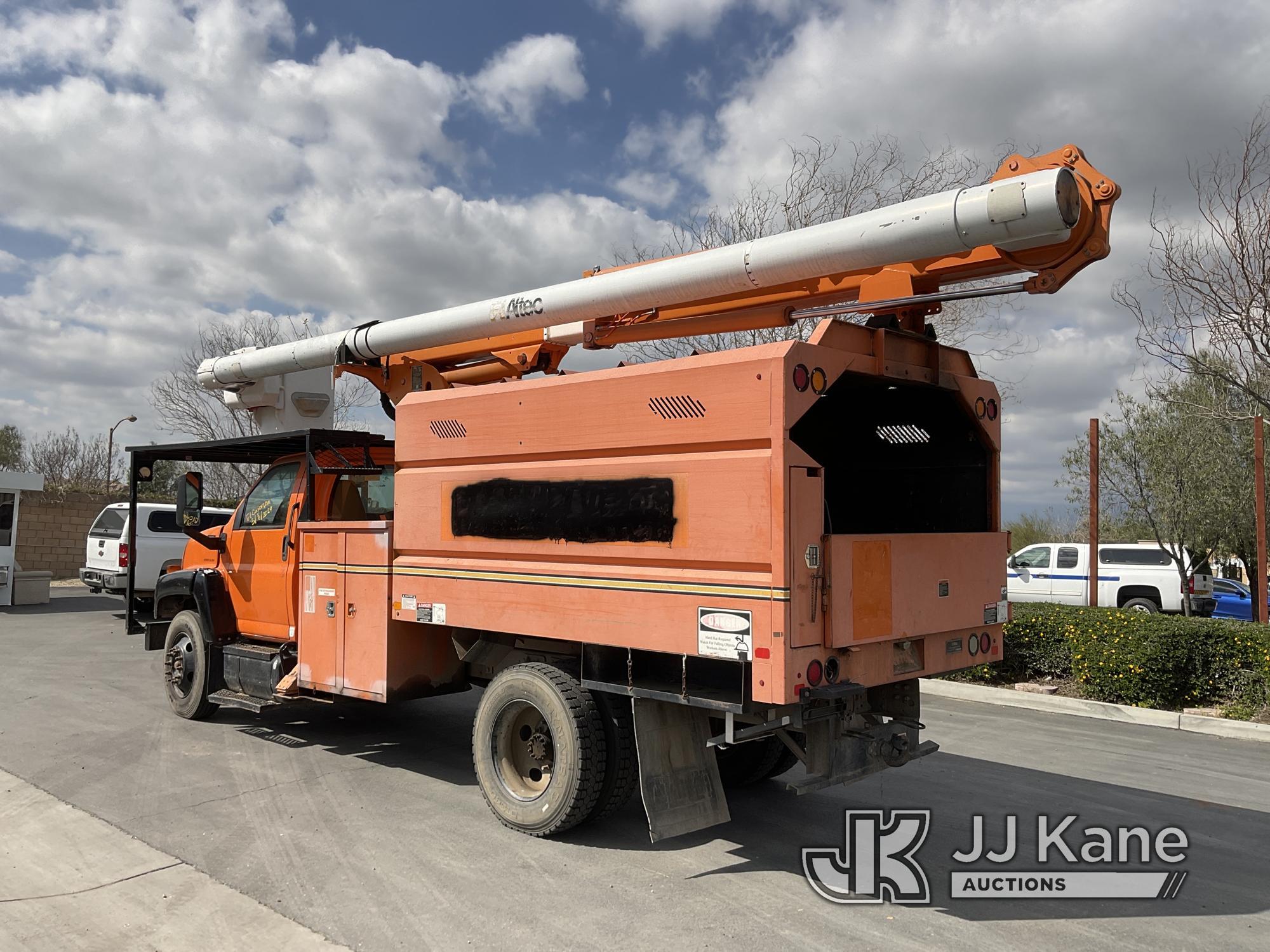 (Jurupa Valley, CA) Altec LRV56, , 2009 GMC C7500 Chipper Dump Truck, Weak engine and bad transmissi