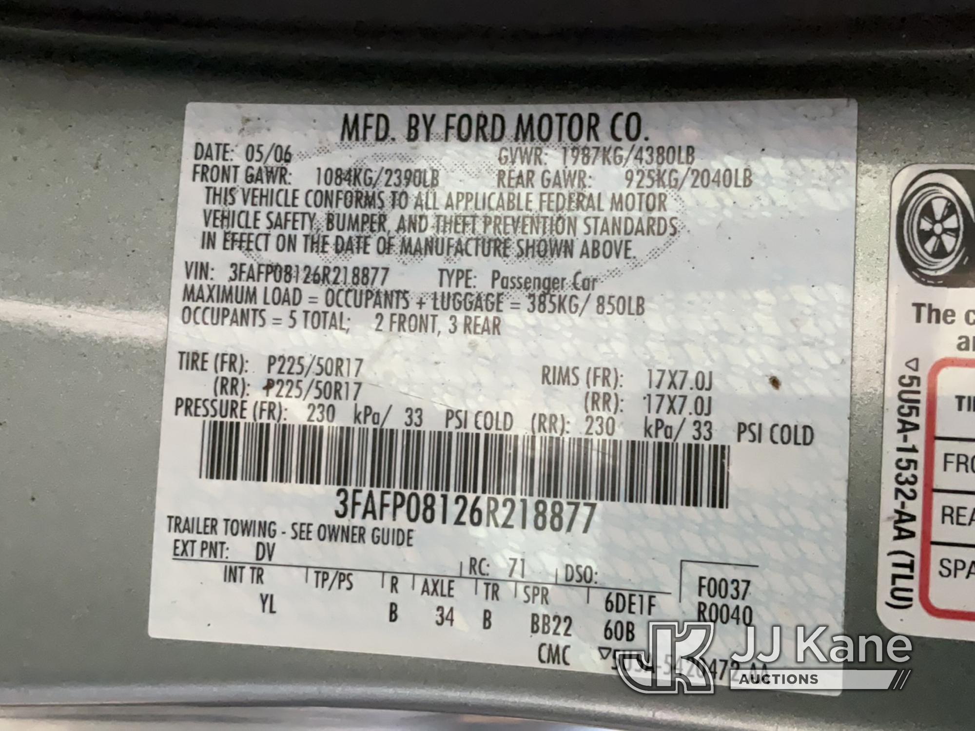 (Jurupa Valley, CA) 2006 Ford Fusion 4-Door Sedan Runs & Moves, Air Bag Light Is On