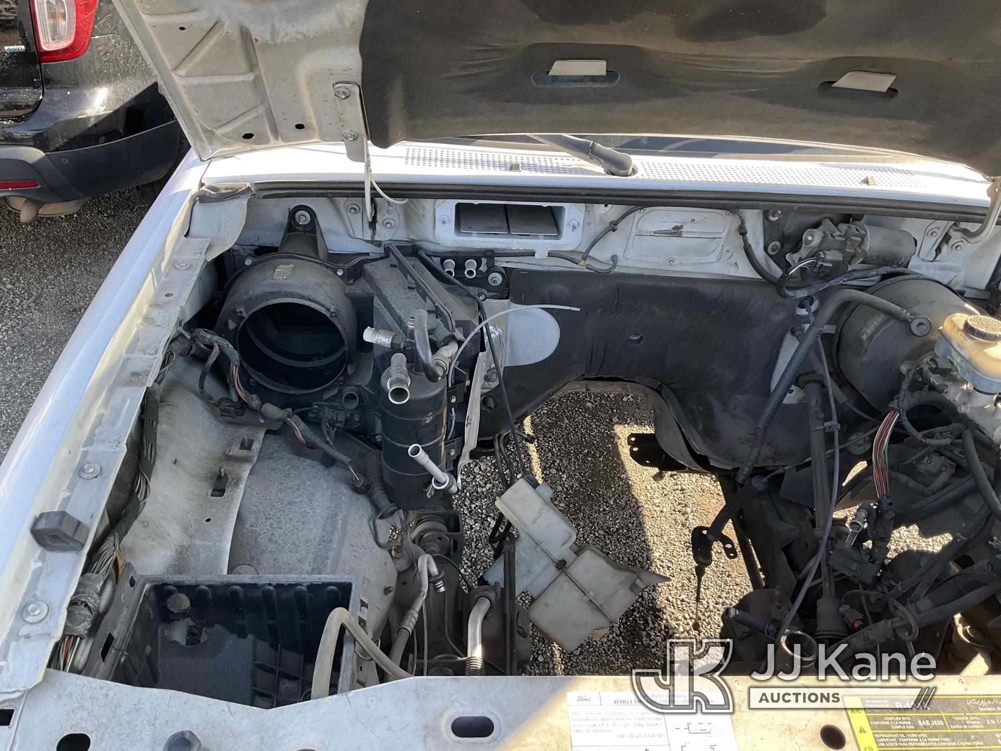 (Jurupa Valley, CA) 2005 Ford Ranger Extended-Cab Pickup Truck Not Running, Stripped Of Parts, Missi