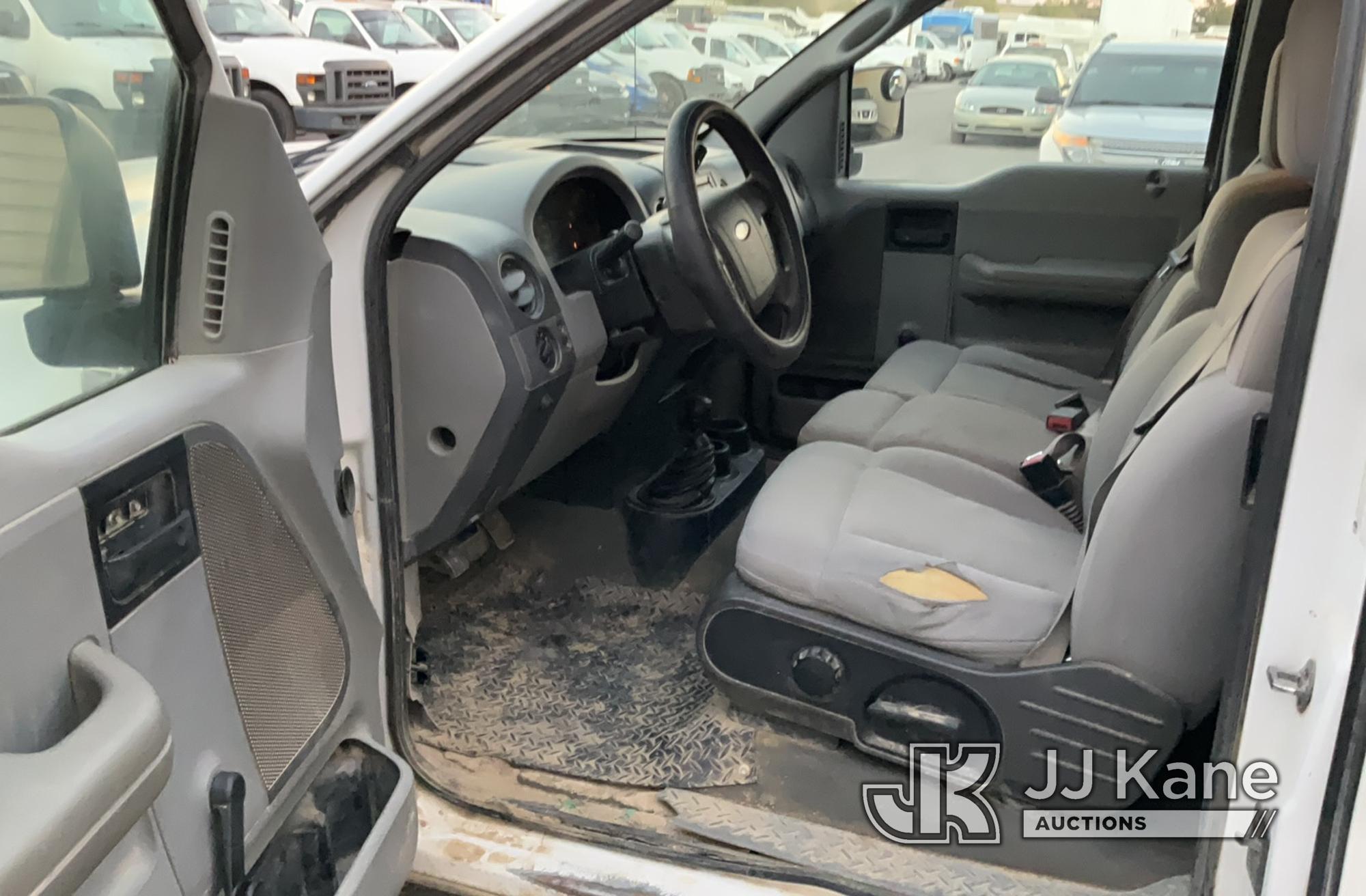 (Jurupa Valley, CA) 2006 Ford F150 4x4 Extended-Cab Pickup Truck Runs, Bad Brakes, Must Be Towed, Mi