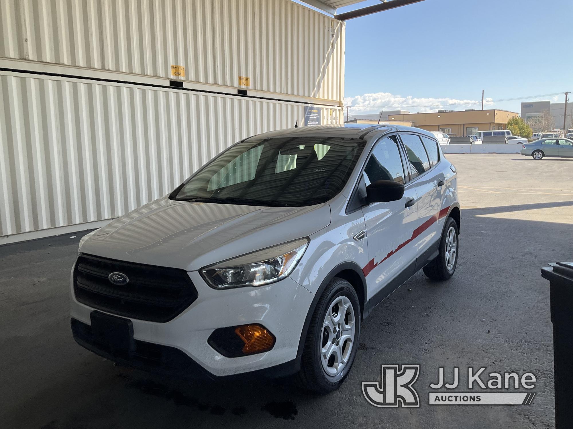 (Jurupa Valley, CA) 2017 Ford Escape Sport Utility Vehicle Runs & Moves