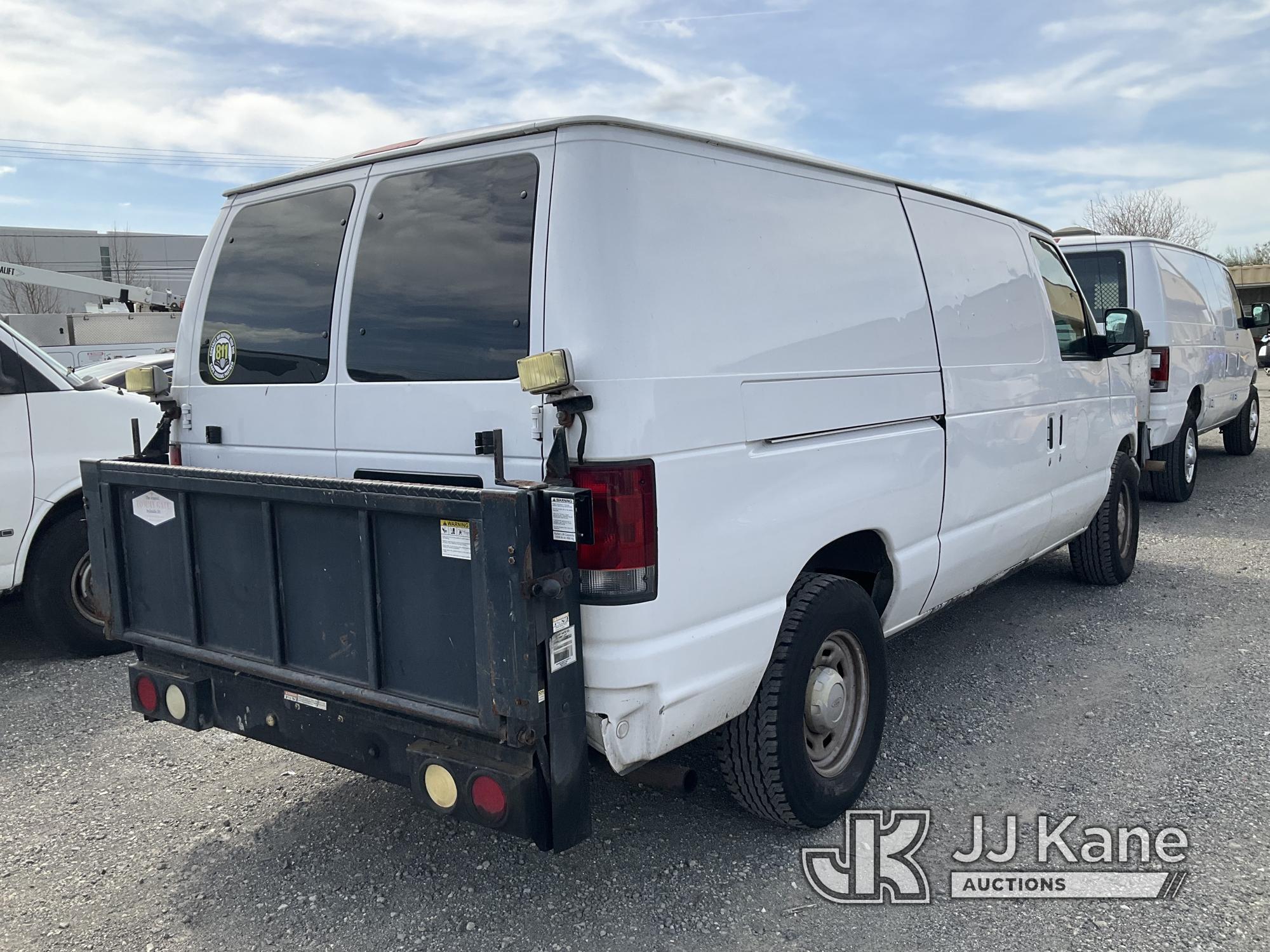 (Jurupa Valley, CA) 2006 Ford Econoline Cargo Van Runs & Moves, Starter Engages in Neutral