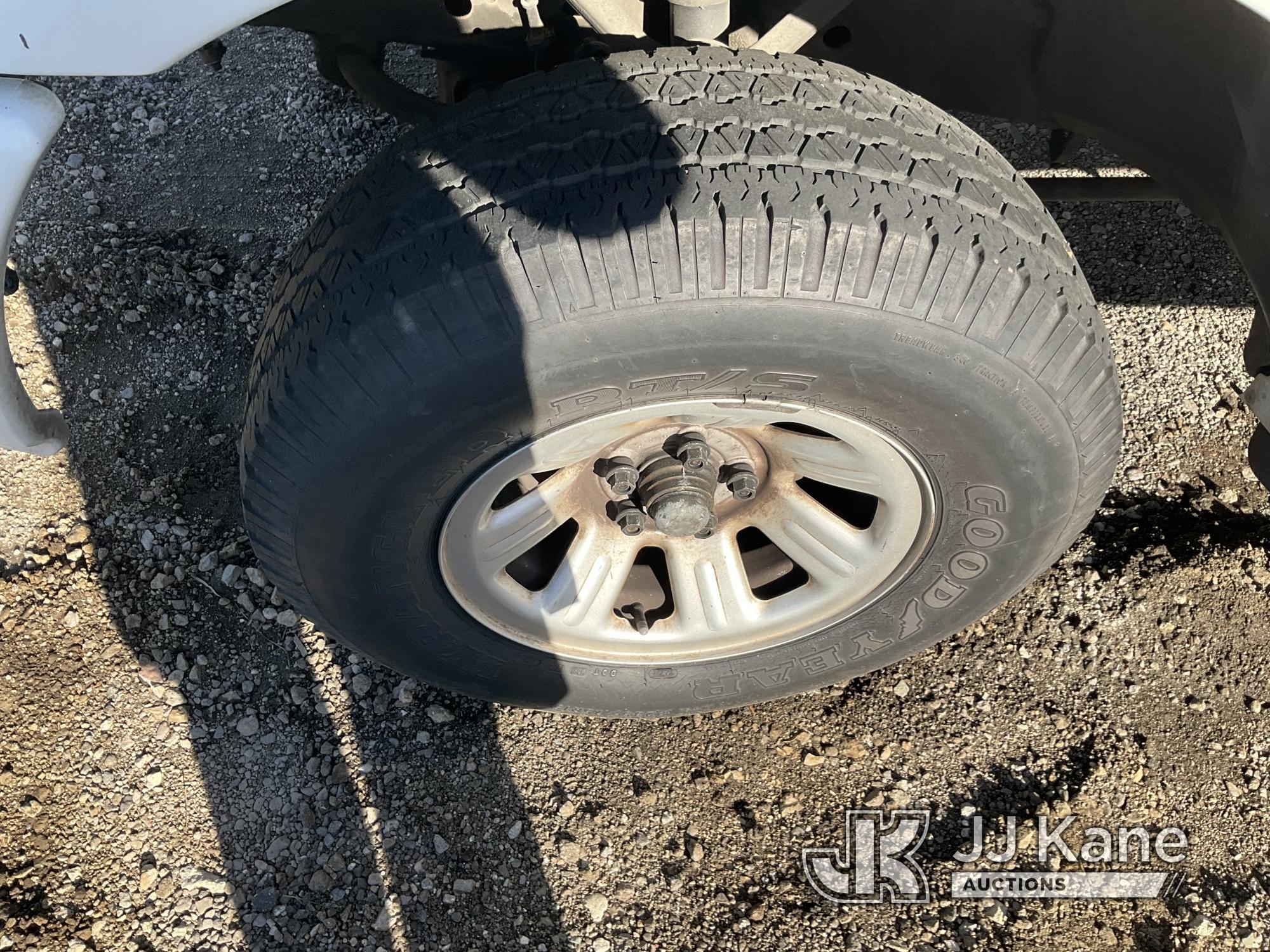 (Jurupa Valley, CA) 2005 Ford Ranger Extended-Cab Pickup Truck Not Running, Stripped Of Parts, Missi