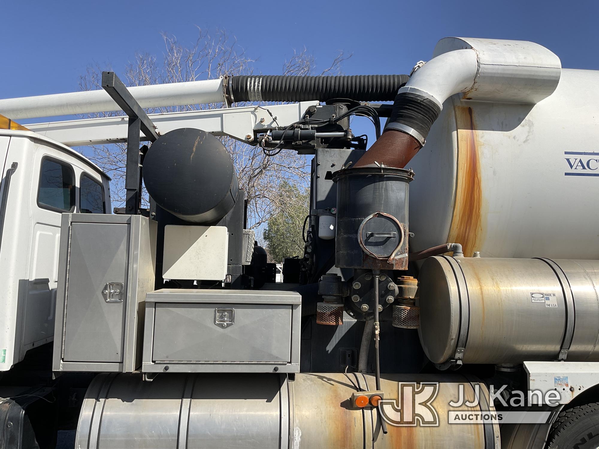 (Jurupa Valley, CA) 2001 Sterling LT7500 T/A Vactor/Sewer Jet Rodder Truck Runs & Moves