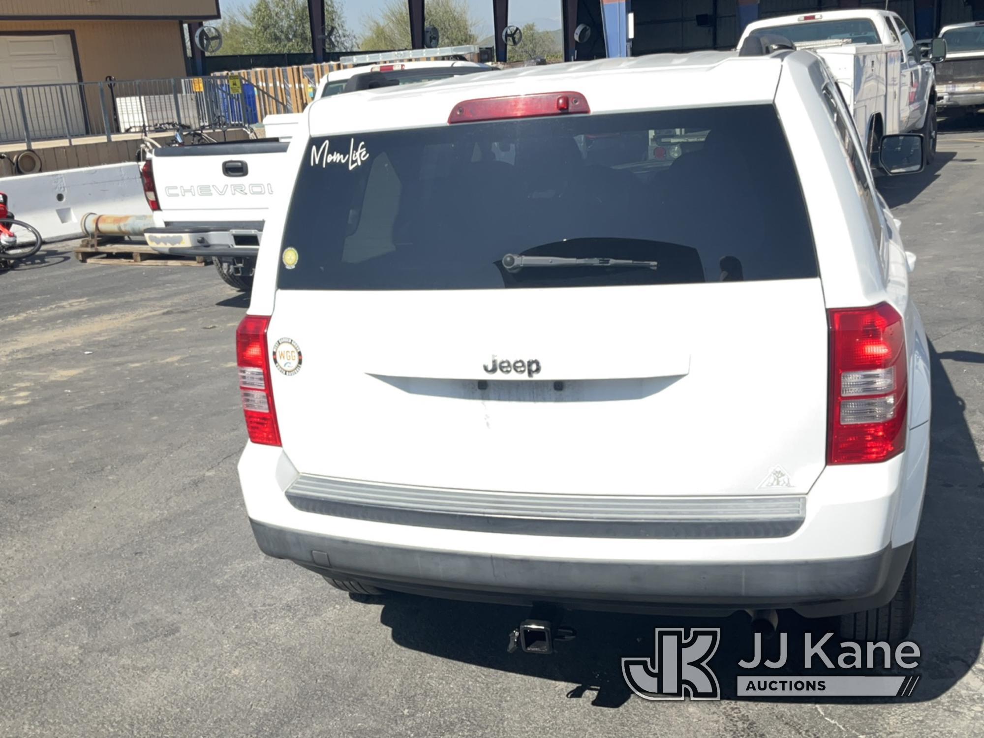 (Jurupa Valley, CA) 2015 Jeep Patriot Sport 4-Door Sport Utility Vehicle Runs & Moves
