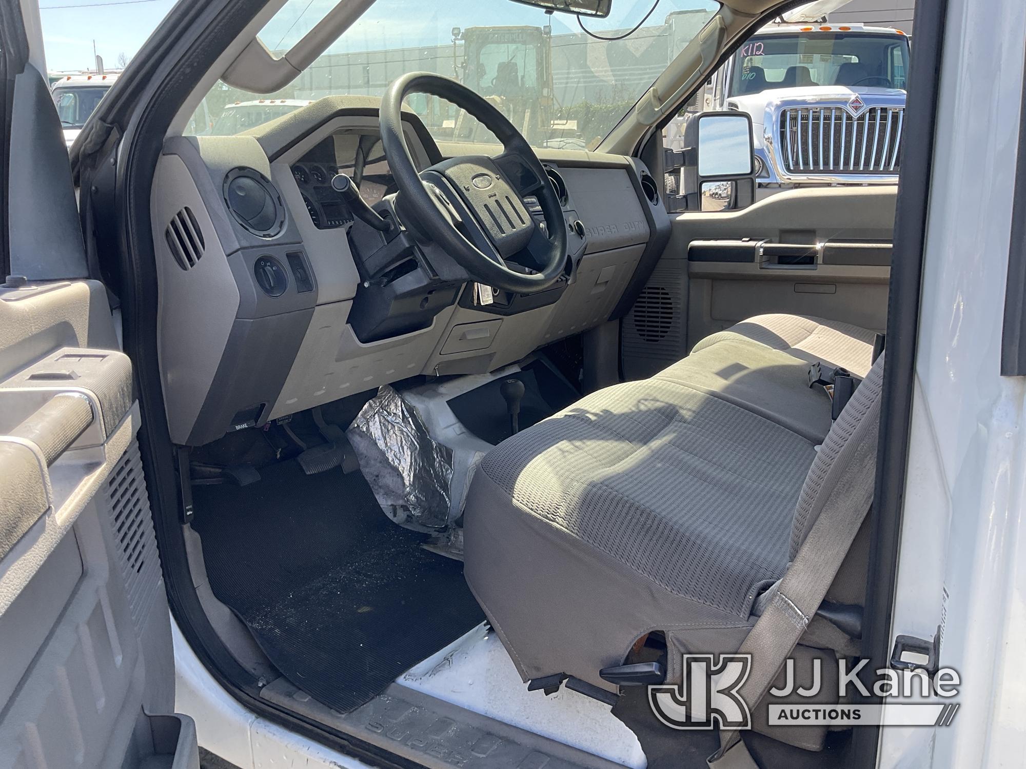 (Jurupa Valley, CA) 2008 Ford F350 4x4 Pickup Truck Not Running, Condition Unknown) (Body Damage