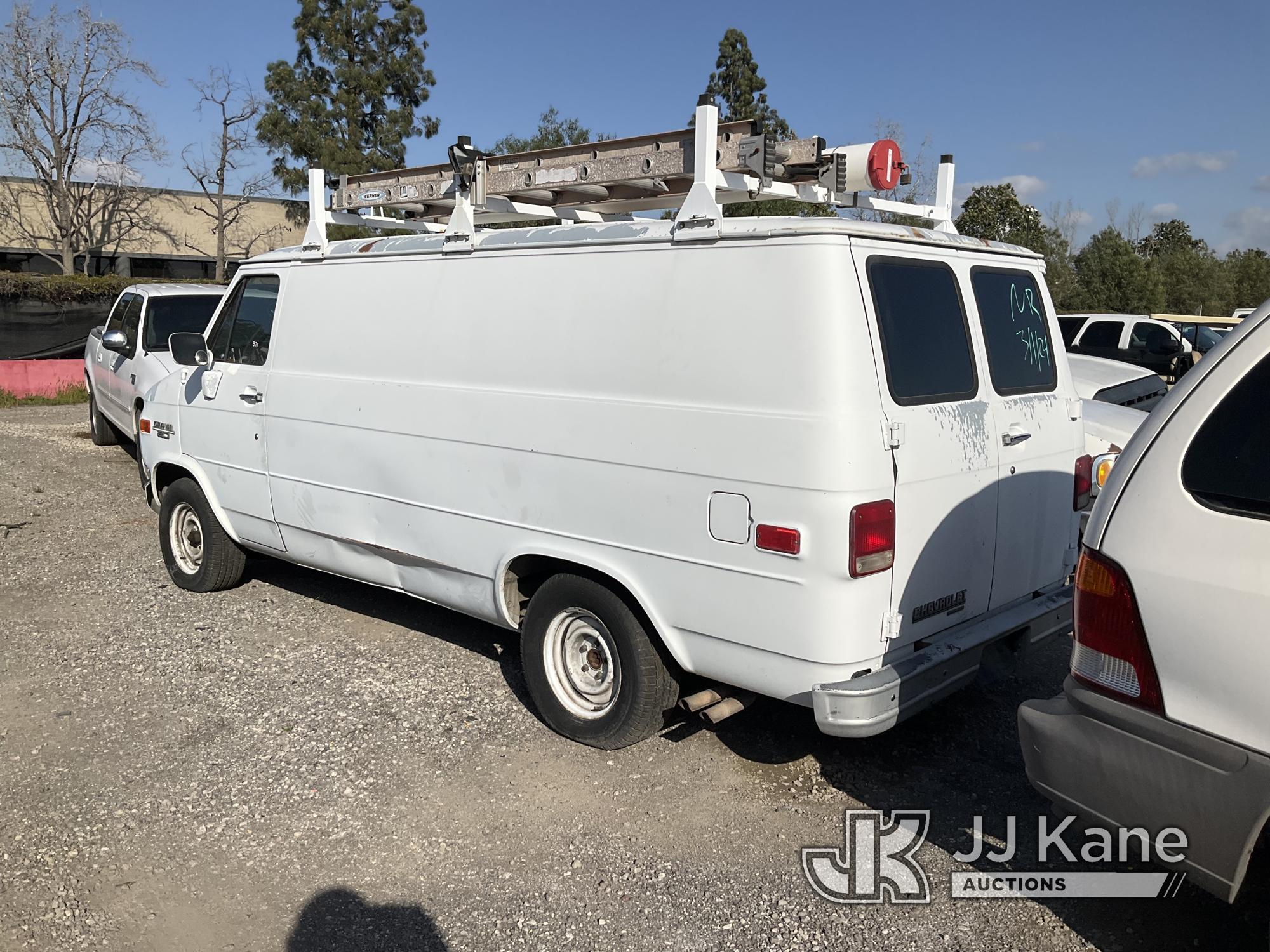 (Jurupa Valley, CA) 19087 Chevrolet G20 Cargo Van Not Running, Condition Unknown) (Missing Keys, Has