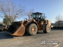2011 CASE 1221E Rubber Tired Tractor Loader, Enclosed roll-over protection system, 11.32ft in bucket