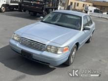 2001 Ford Crown Victoria Police Interceptor 4-Door Sedan Runs & Moves) (Minor Paint Chipping on Trun