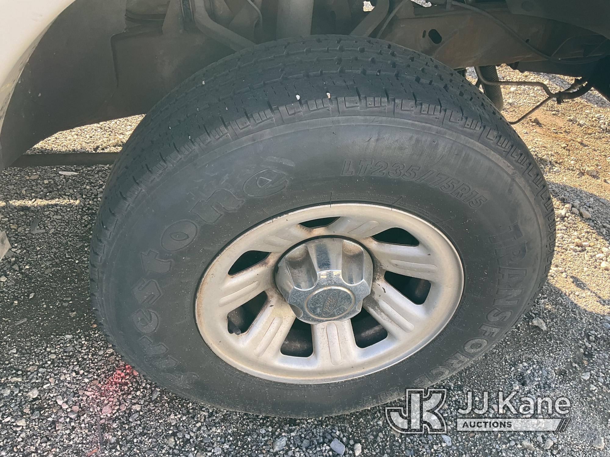 (Jurupa Valley, CA) 2005 Ford Ranger Extended-Cab Pickup Truck Not Running, Stripped Of Parts, Missi